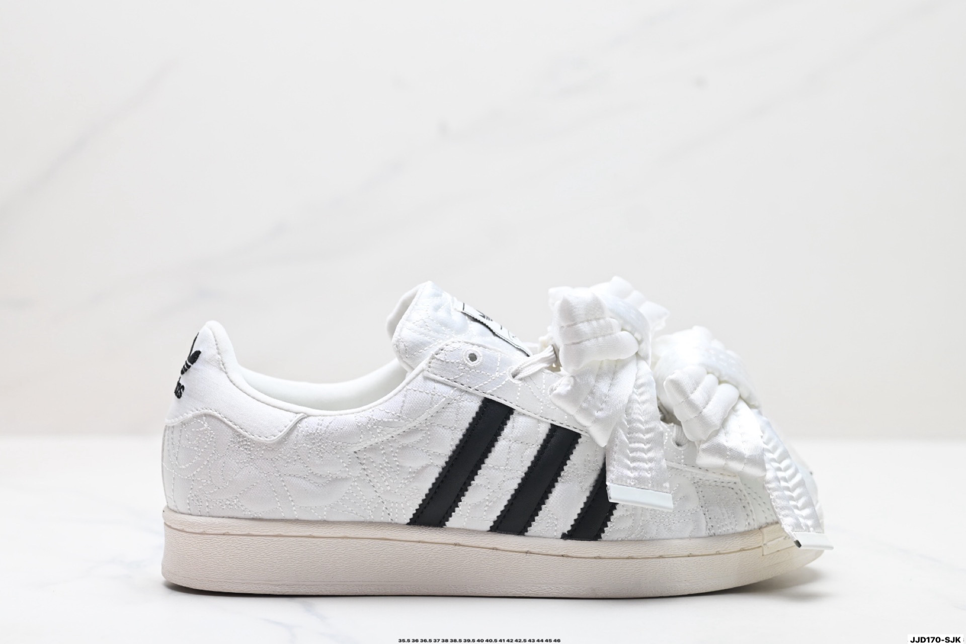 Caroline Hu x Adidas originals Superstar W 潮流 时尚 防滑减震 低帮 阿迪达斯板鞋 JR7978