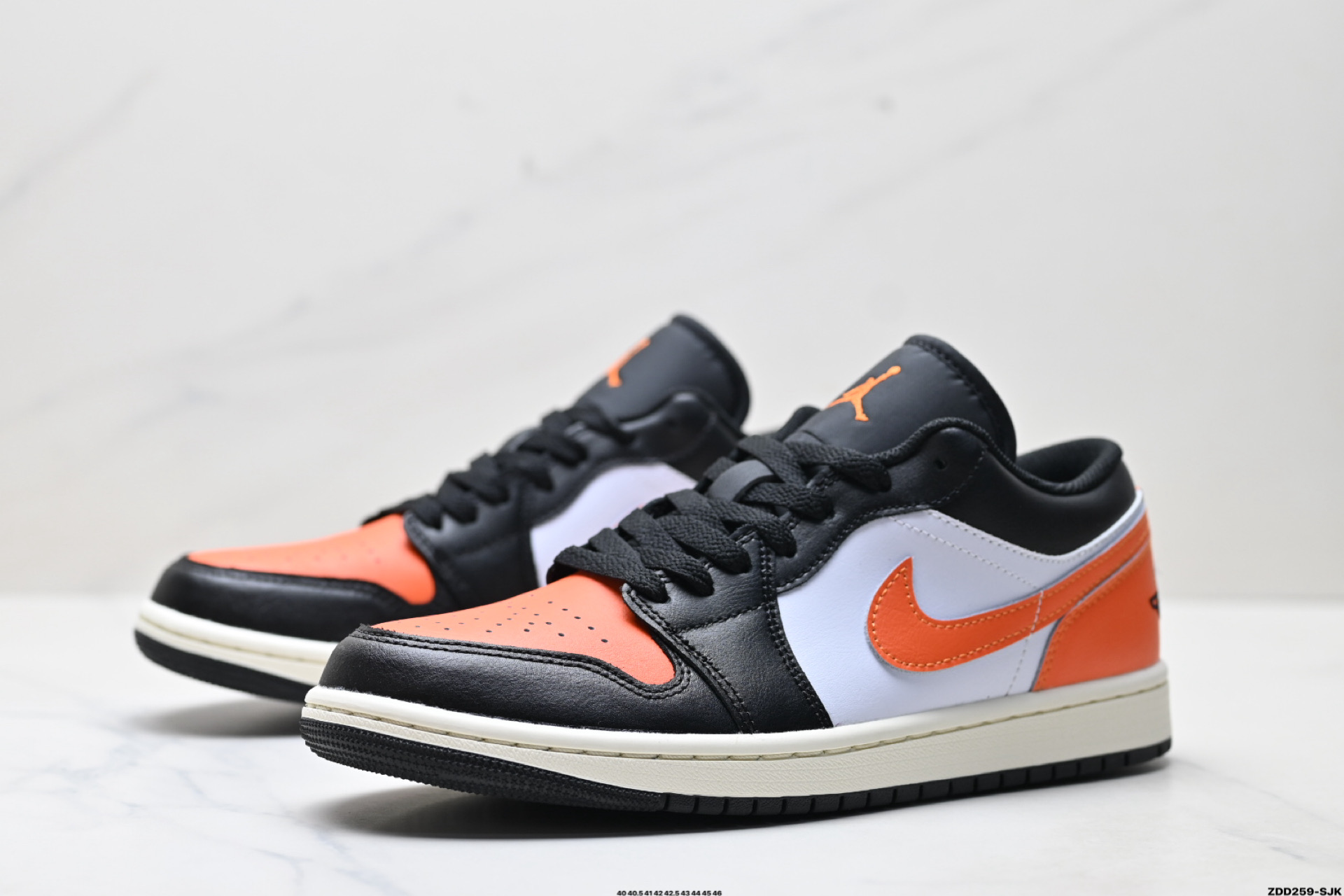 Nike Air Jordan 1 Low AJ1乔1低帮休闲板鞋 553558-081