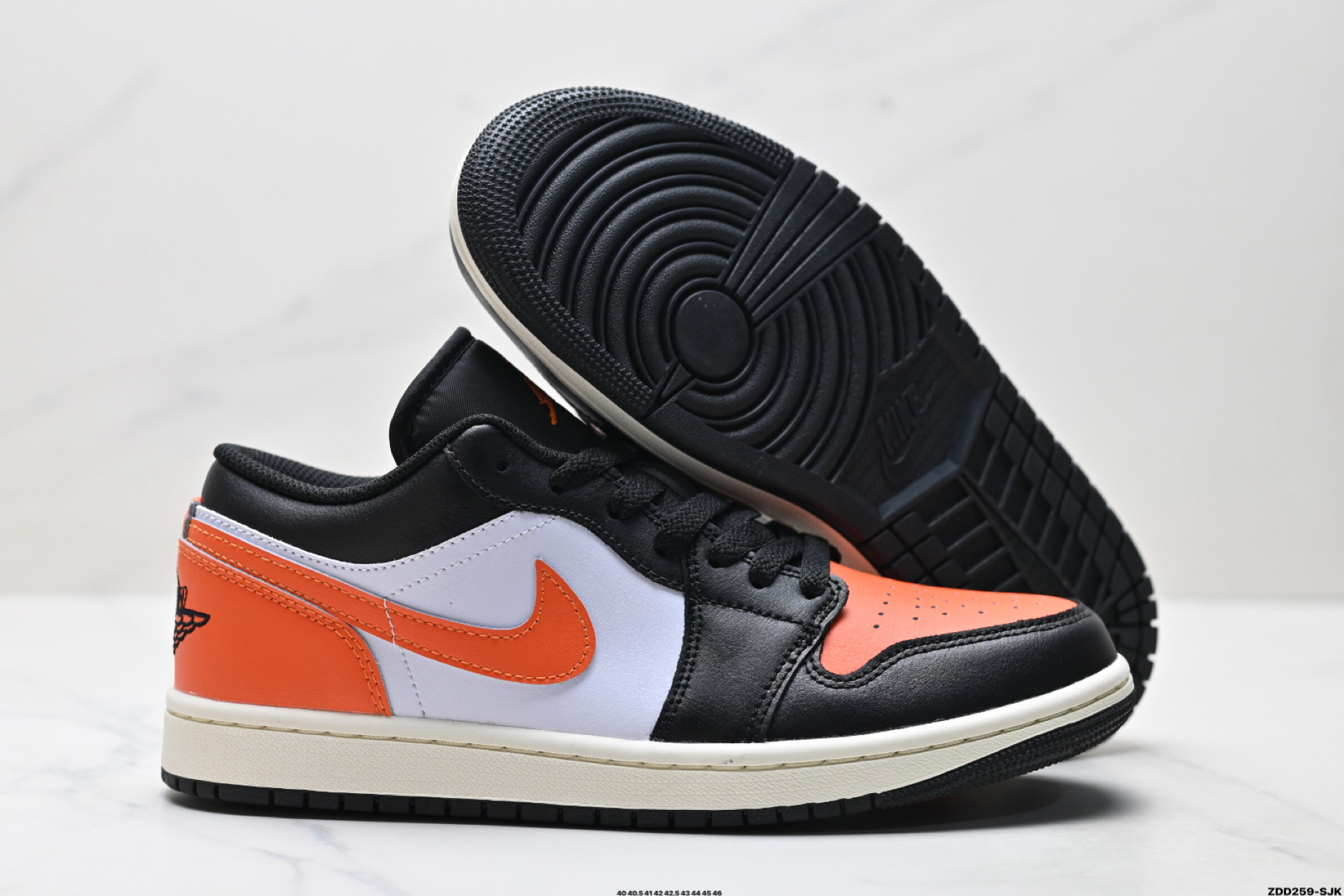 Nike Air Jordan 1 Low AJ1乔1低帮休闲板鞋 553558-081