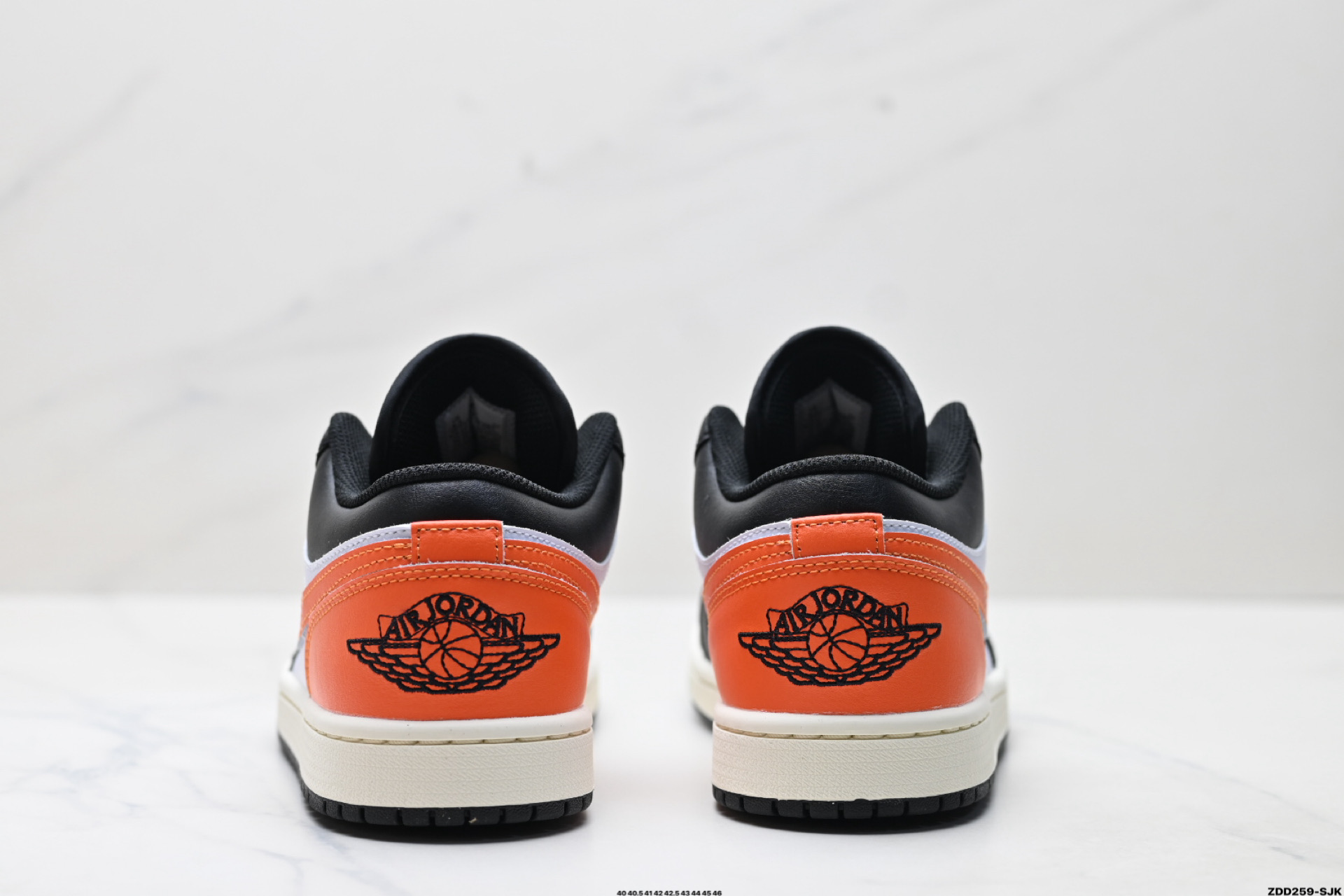 Nike Air Jordan 1 Low AJ1乔1低帮休闲板鞋 553558-081