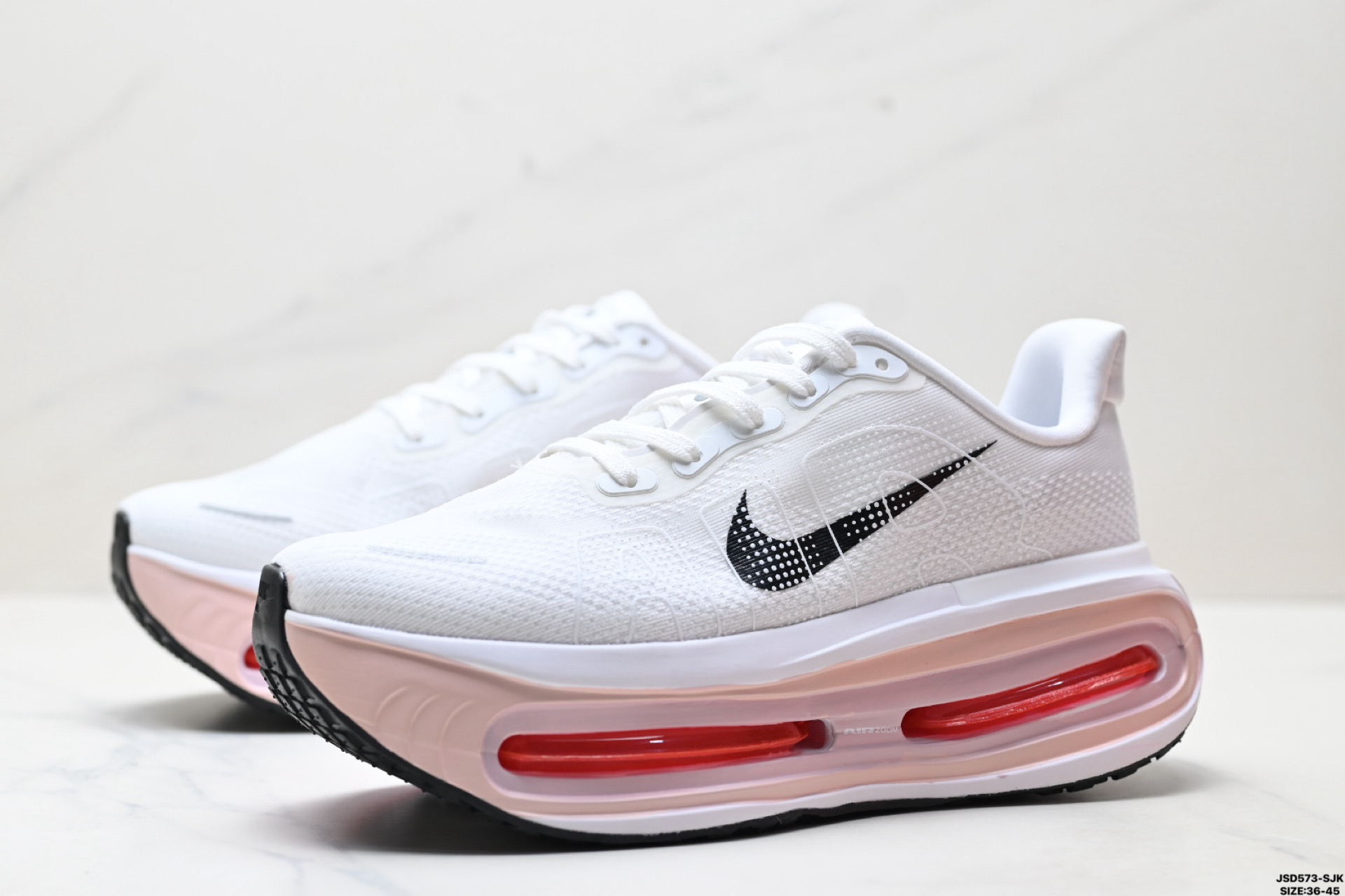 Nike VOMERO PREMIUM 耐克 舒适减震防滑 低帮跑步鞋 FN8453-020