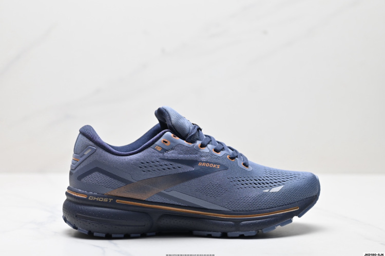 נעלי גברים Brooks Ghost 15 - נוחות ונועות בכל פיצ'ר! 1 נעלי גברים Brooks Ghost 15 – נוחות ונועות בכל פיצ’ר!