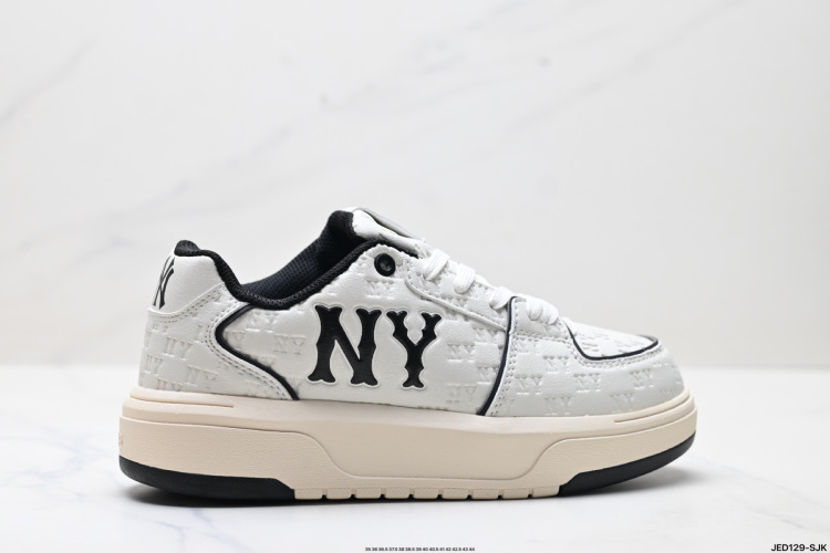 MLB Big Ball Chunky A Yankees: Comodidad y Estilo Retro para tus Pies 25 MLB Big Ball Chunky A Yankees: Comodidad y Estilo Retro para tus Pies