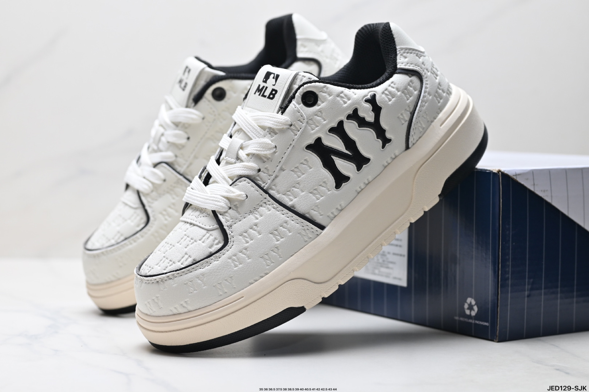 MLB Big Ball Chunky A Yankees: Comodidad y Estilo Retro para tus Pies 9 i1755102789085 5136 0 7