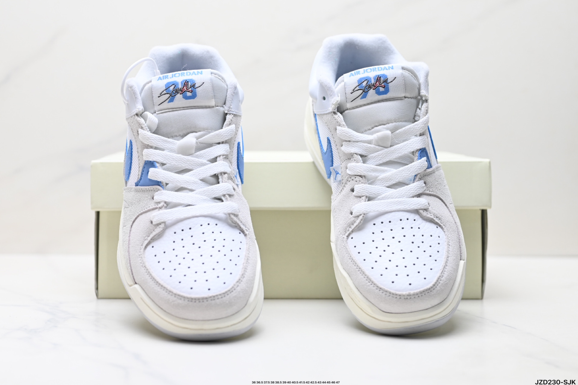 💰220Nike Air Joran Saiu 90 耐克 缓震防滑休闲运动板鞋 
充满了对inkerHahie 原创设计的致敬
包括中足网状面板 前足外侧的鲨鱼齿轮廓
加垫鞋领和 Nike Air 鞋跟品牌
鞋子本身采用网眼 皮革和绒面革材料混合制成
散发出现代美感 并配备了该品牌全新的 Forua 23 足底缓震技术 
AirJoran Saiu 90 鞋舌标签在鞋舌内侧印有“Figh”字样 完善了设计
货号:HF5756-151
尺码:36 36.5 37.5 38 38.5 39 40 40.5 41 42 42.5 43 44 45 46 47