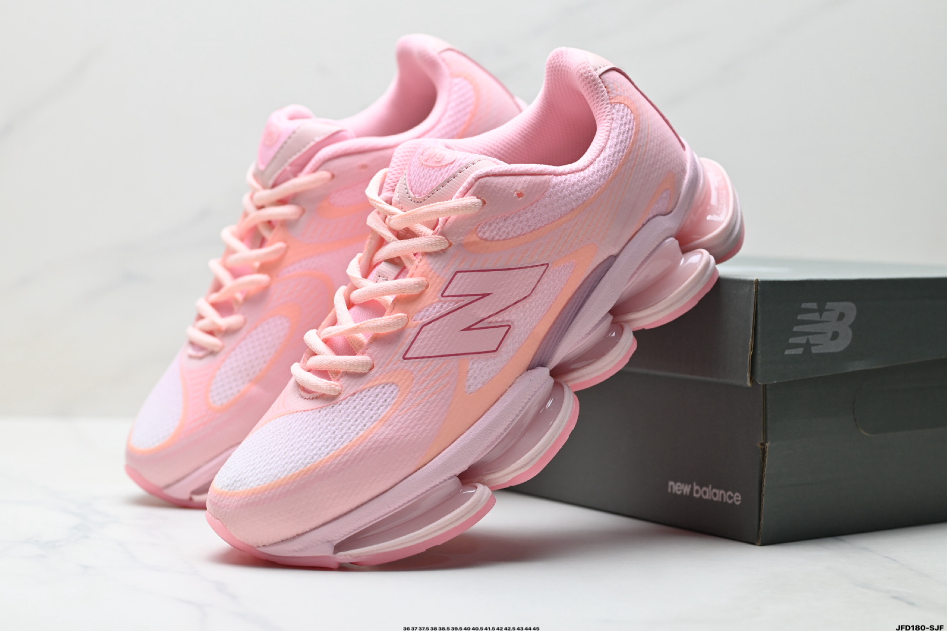 New Balance 新百伦 M2000系列 时尚百搭 织物人造革猪皮减震防滑耐磨低帮跑步鞋 U2000PK