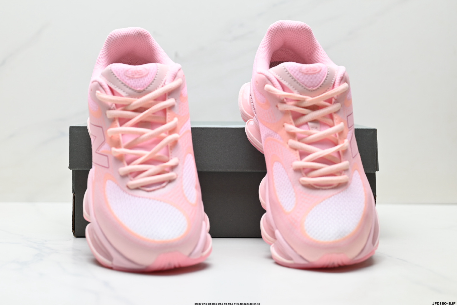 New Balance 新百伦 M2000系列 时尚百搭 织物人造革猪皮减震防滑耐磨低帮跑步鞋 U2000PK