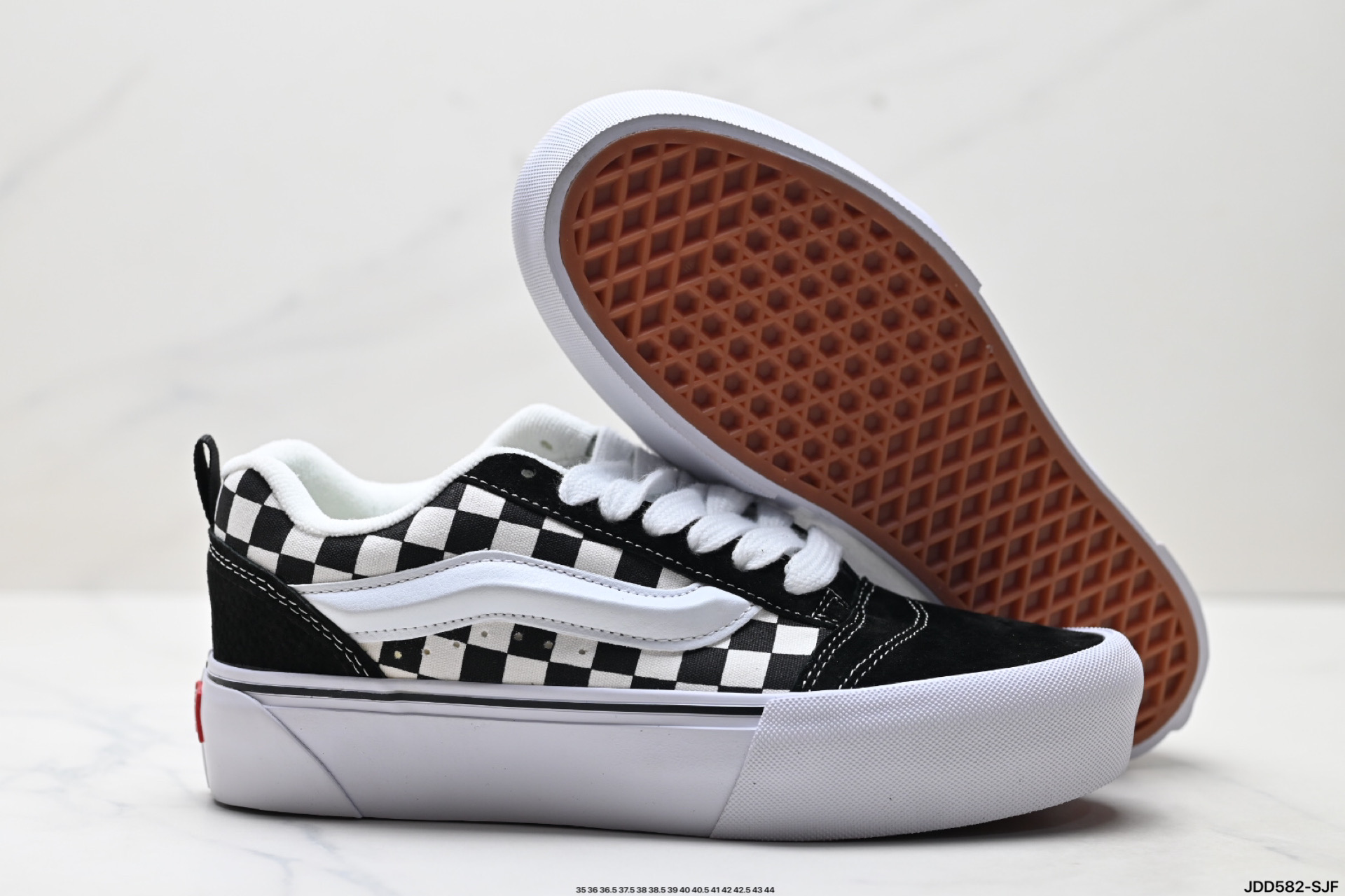 范斯Vans Knu-Skool 棋盘格 翻毛皮 耐磨 低帮 板鞋