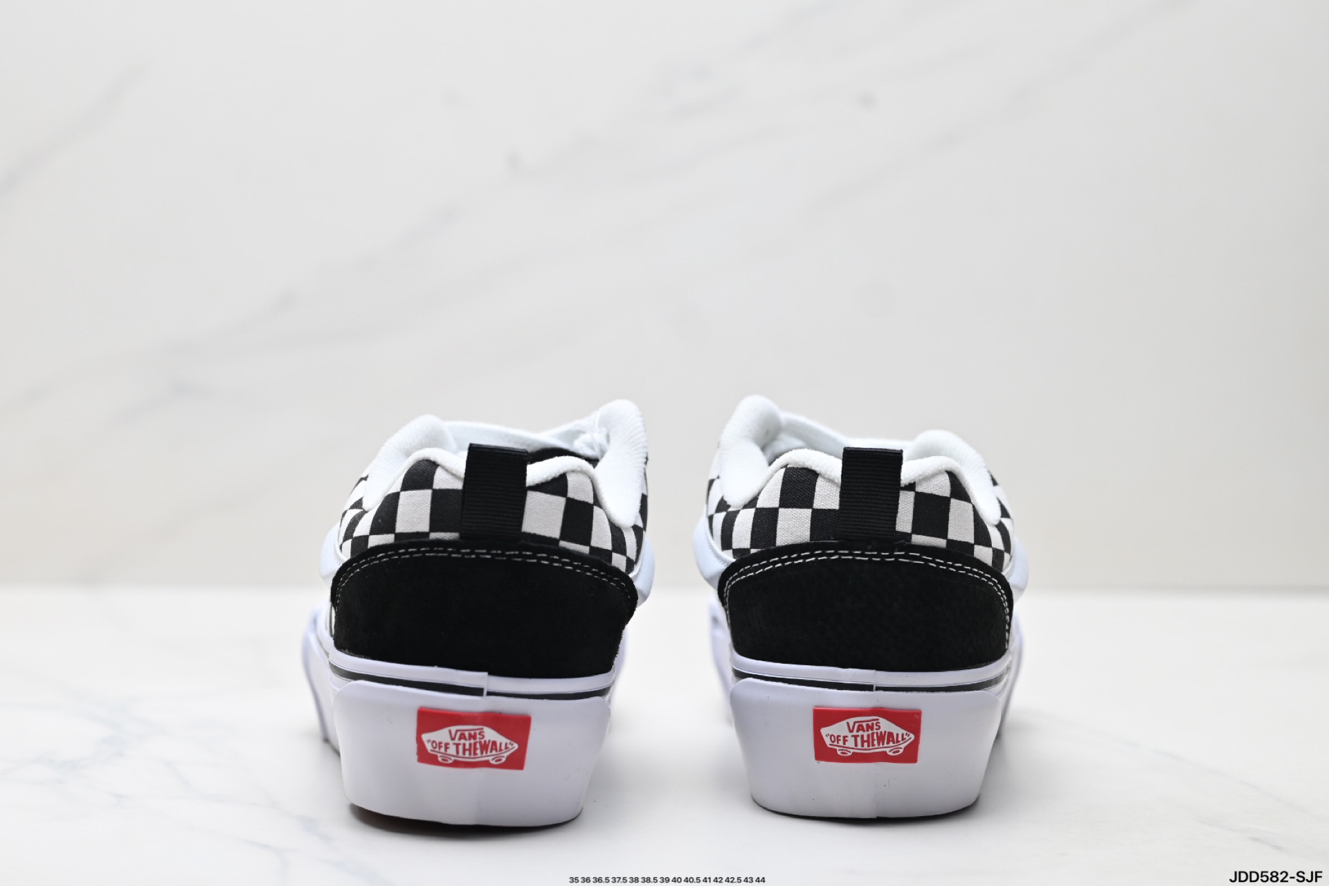 范斯Vans Knu-Skool 棋盘格 翻毛皮 耐磨 低帮 板鞋