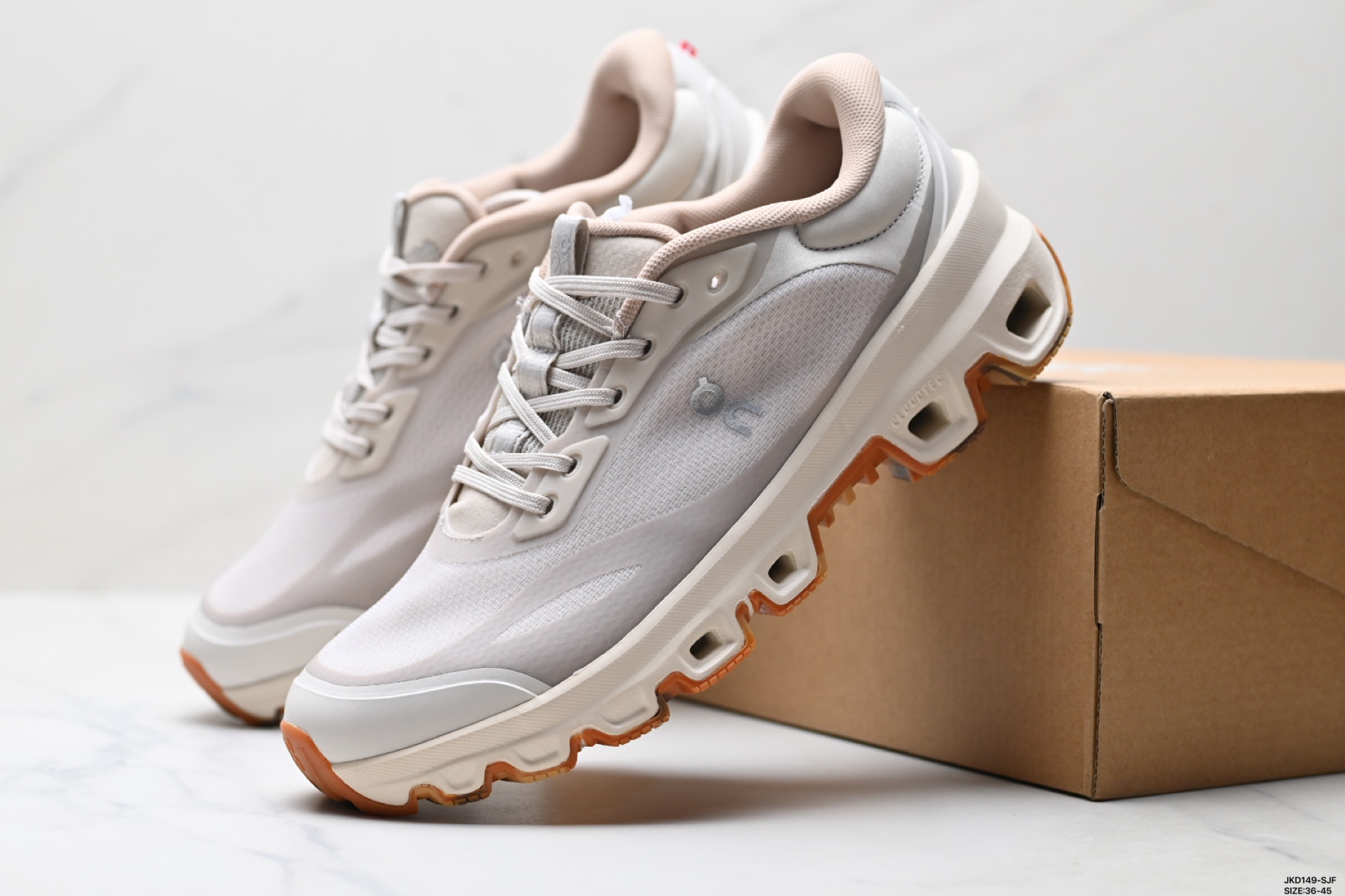 On昂跑 x LOEWE罗意威 Cloudventure 2.0 圆头系带 低帮休闲鞋