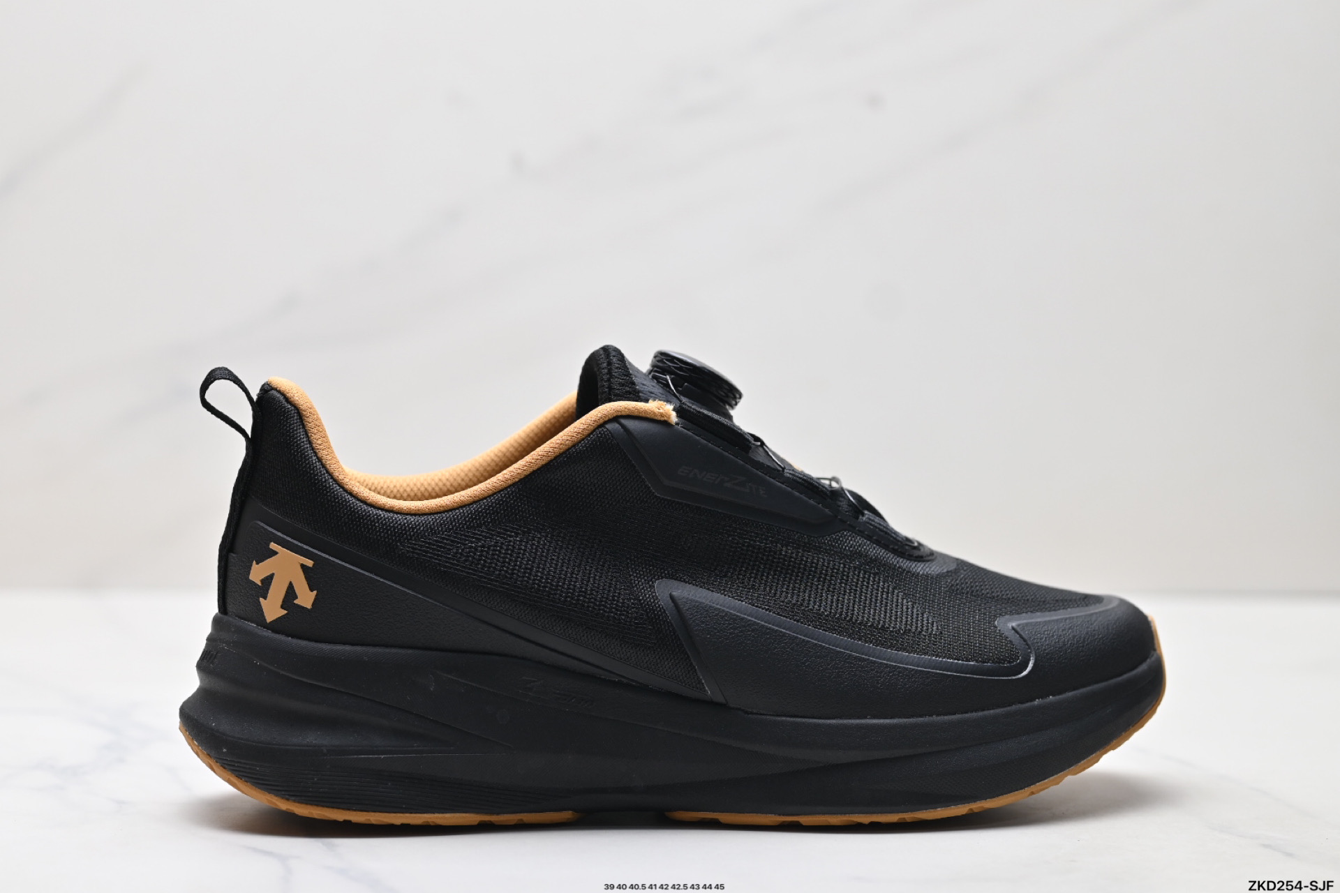 迪桑特DESCENTE LAVITATE WIRE 3.0 舒适百搭防滑耐磨 低帮 休闲跑步鞋 D5231RRN08