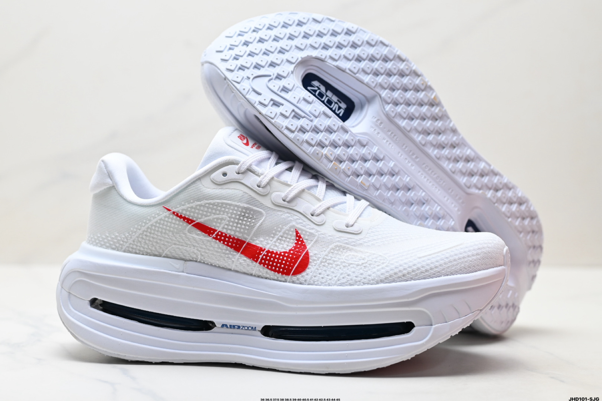 Nike VOMERO PREMIUM 耐克 舒适减震防滑 低帮跑步鞋 全掌ReactX泡绵中底 HQ2050-718