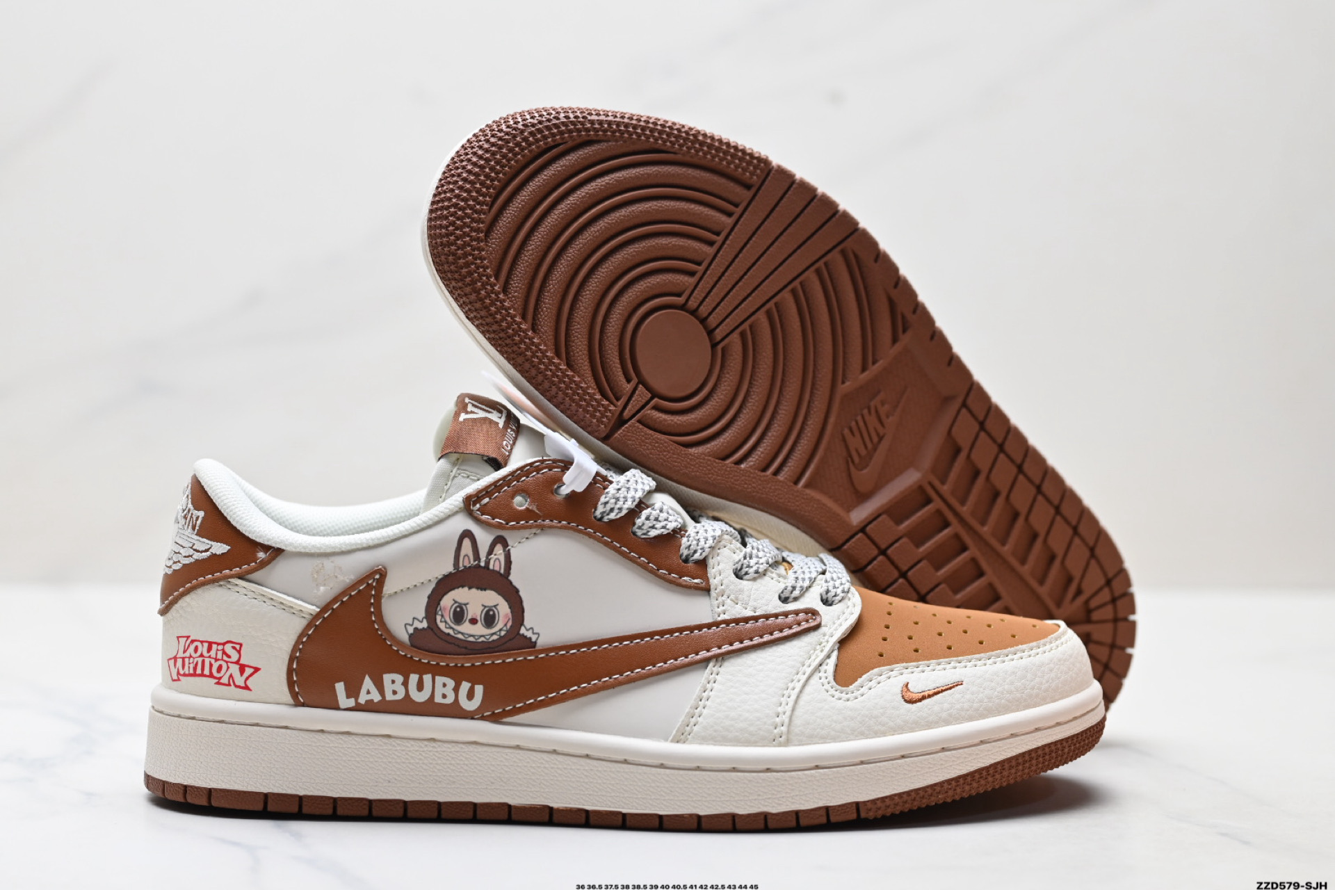 Nike Air Jordan 1 x Travis Scott AJ1倒勾 乔一倒钩 ‘DIY’定制 耐克 低帮文化篮球鞋 HS8068-057