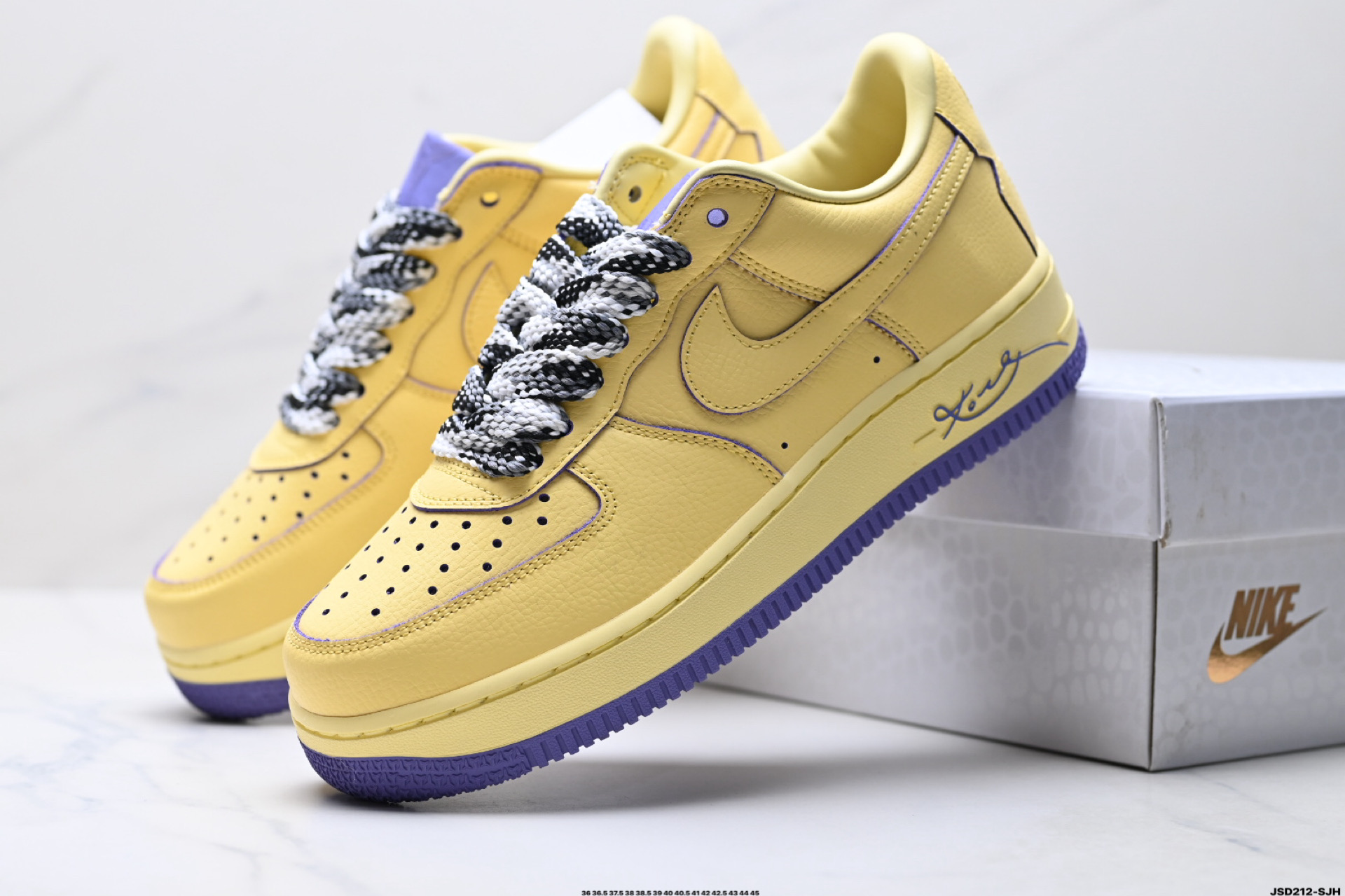 NIKE AIR FORCE 1‘07 HV9408-700