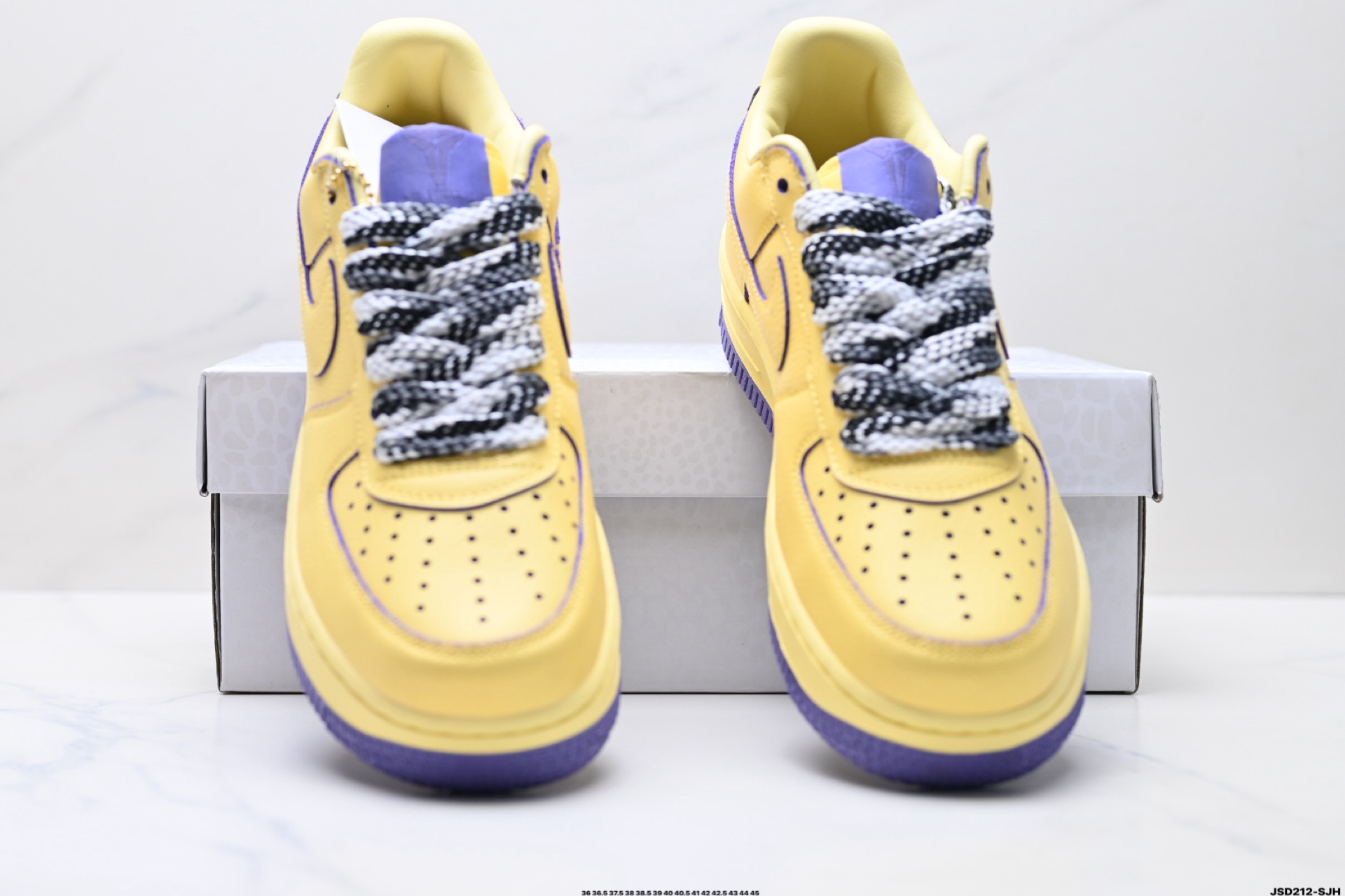 NIKE AIR FORCE 1‘07 HV9408-700