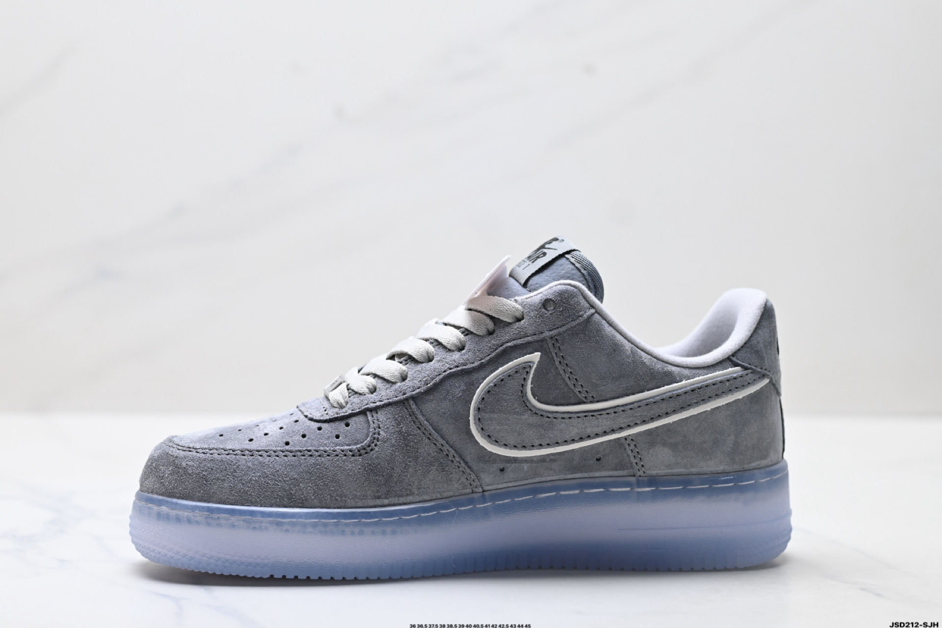 NIKE AIR FORCE 1‘07 AA1117-199
