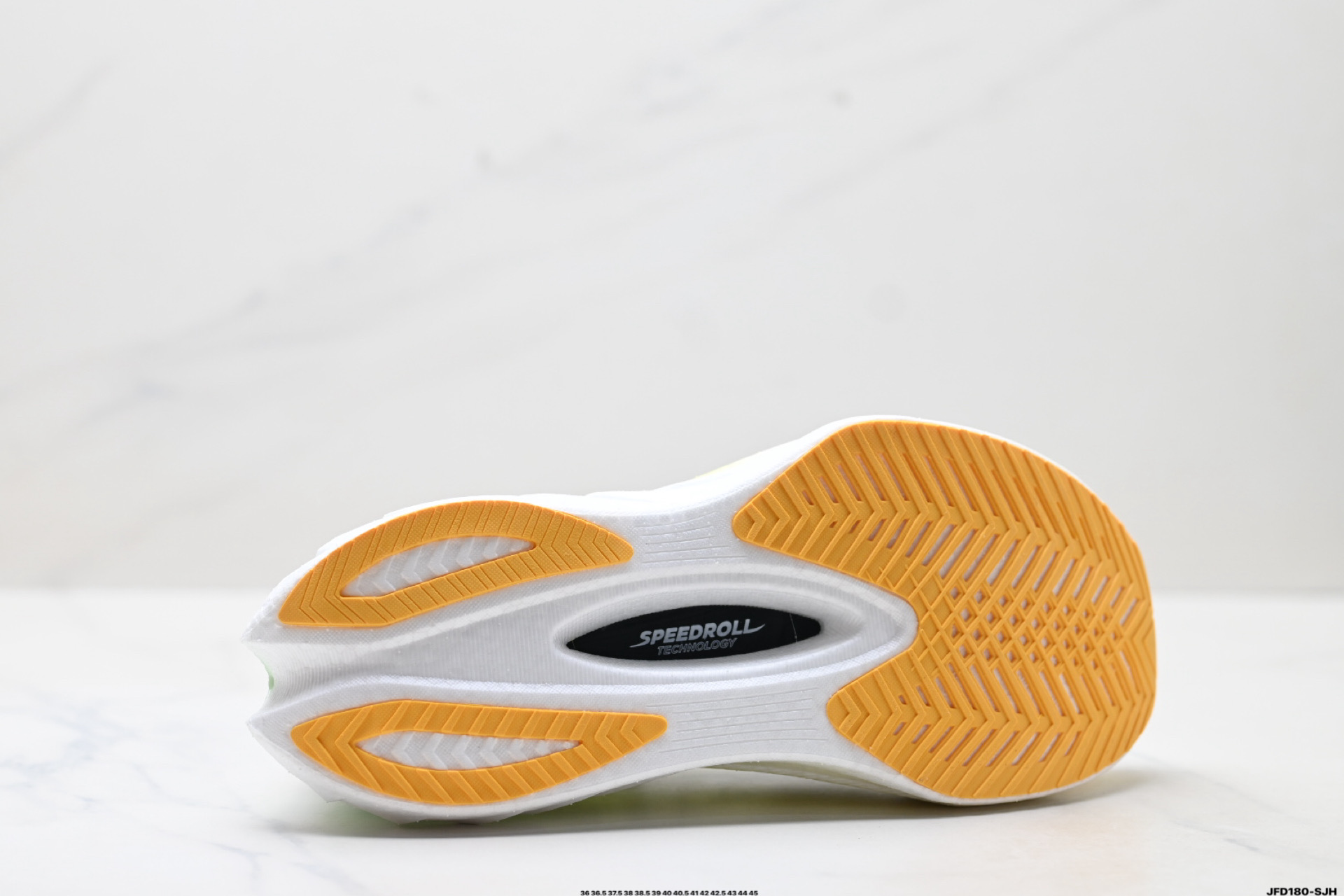 SAUCONY索康尼 ENDORPHIN PRO4系列 男女低帮缓震跑步鞋 S30939-800