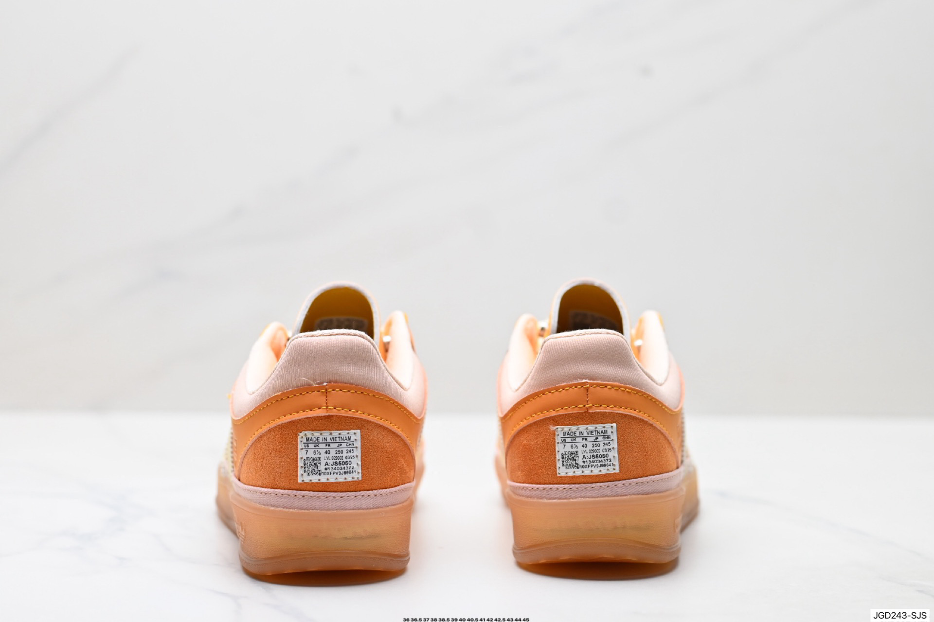 Bad Bunny x Adidas Originals Gazelle INdoor 三叶草休闲防滑耐磨低帮板鞋 JS5050