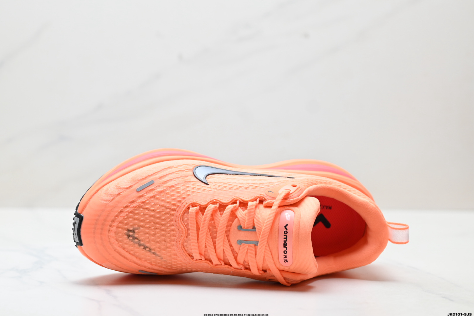 170 Nike VOMERO PLUS 耐克 舒适减震防滑 低帮跑步鞋 全掌ReactX泡绵中底 HV8150-801