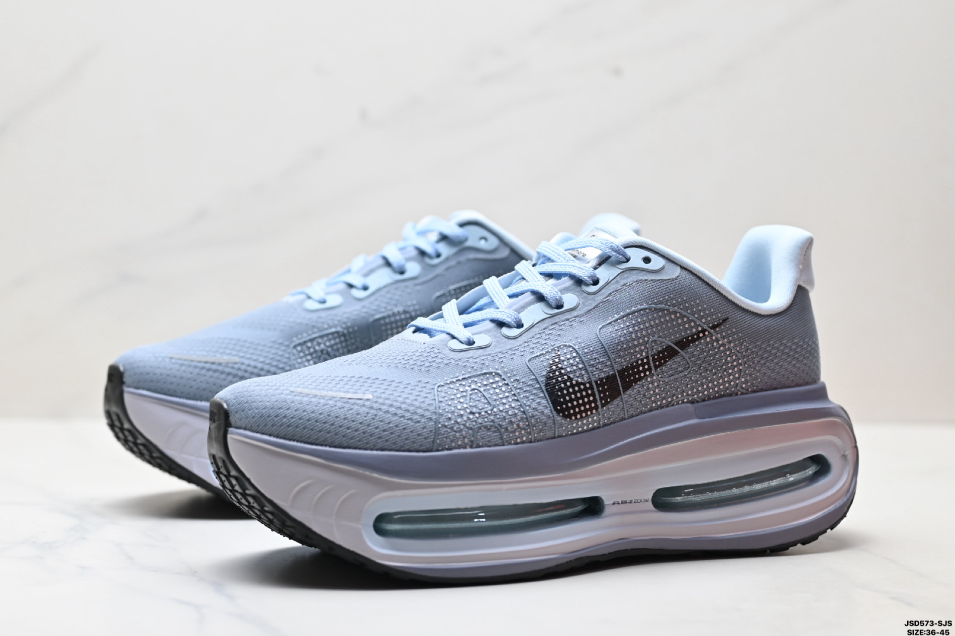 Nike VOMERO PREMIUM 耐克 舒适减震防滑 低帮跑步鞋 全掌ReactX泡绵中底 FN8453-015