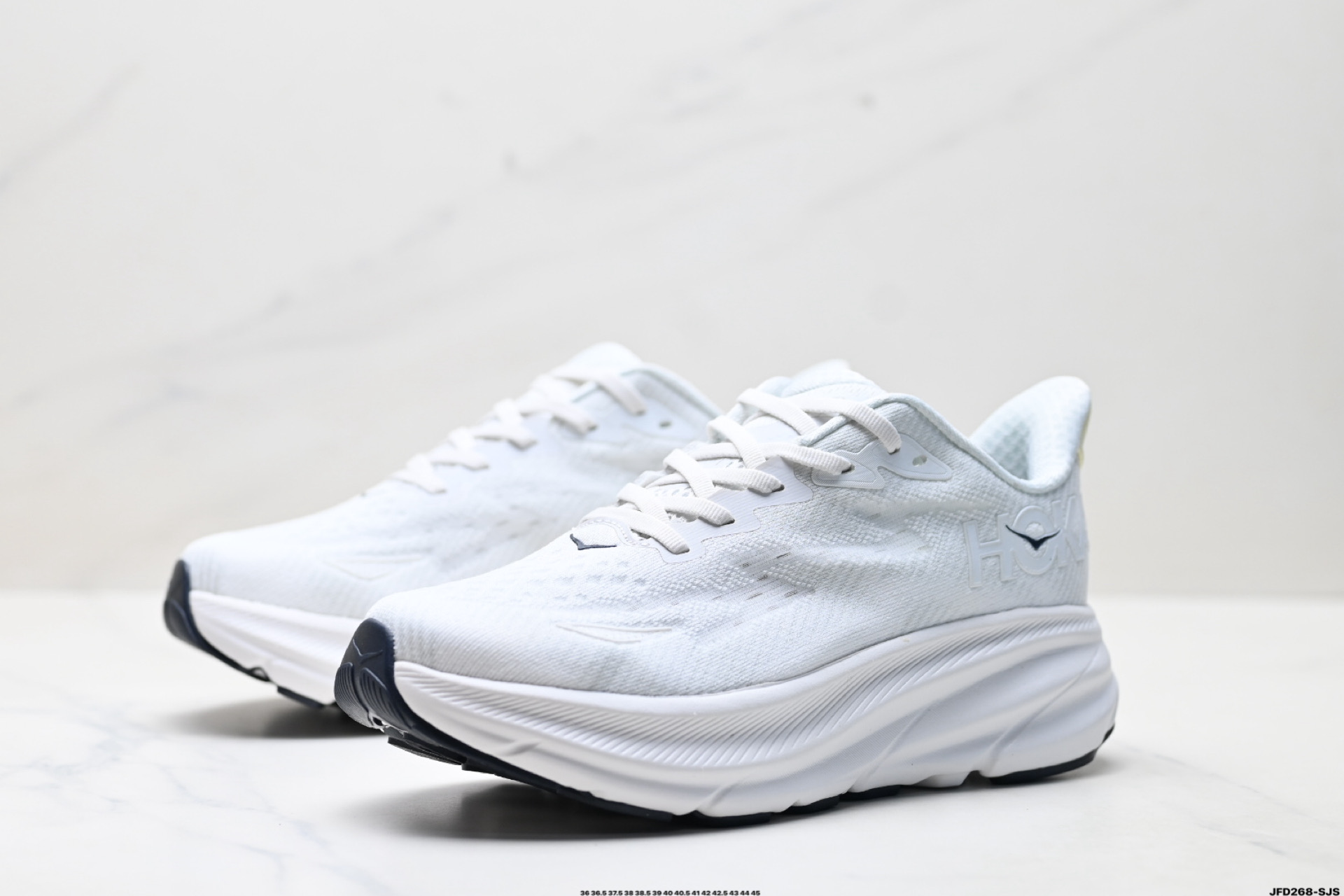 HOKA M CLIFTON ONE9 轻量低帮户外越野跑鞋 户外山脉越野轻量运动跑鞋 1127896