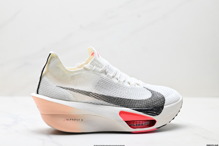 Nike Air Zoom Alphafly NEXT% 3: Rendimiento Superior para Maratones 24 Nike Air Zoom Alphafly NEXT% 3: Rendimiento Superior para Maratones