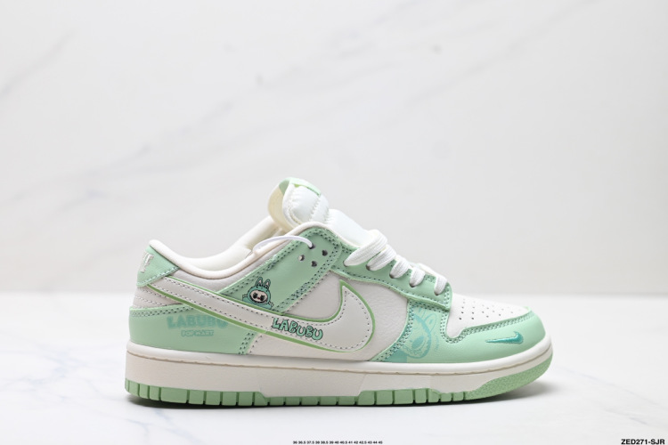 Nike Dunk Low Retro 'DIY' - נעלי סניקרס אופנתיות ונוחות בעיצוב אישי 1 Nike Dunk Low Retro ‘DIY’ – נעלי סניקרס אופנתיות ונוחות בעיצוב אישי