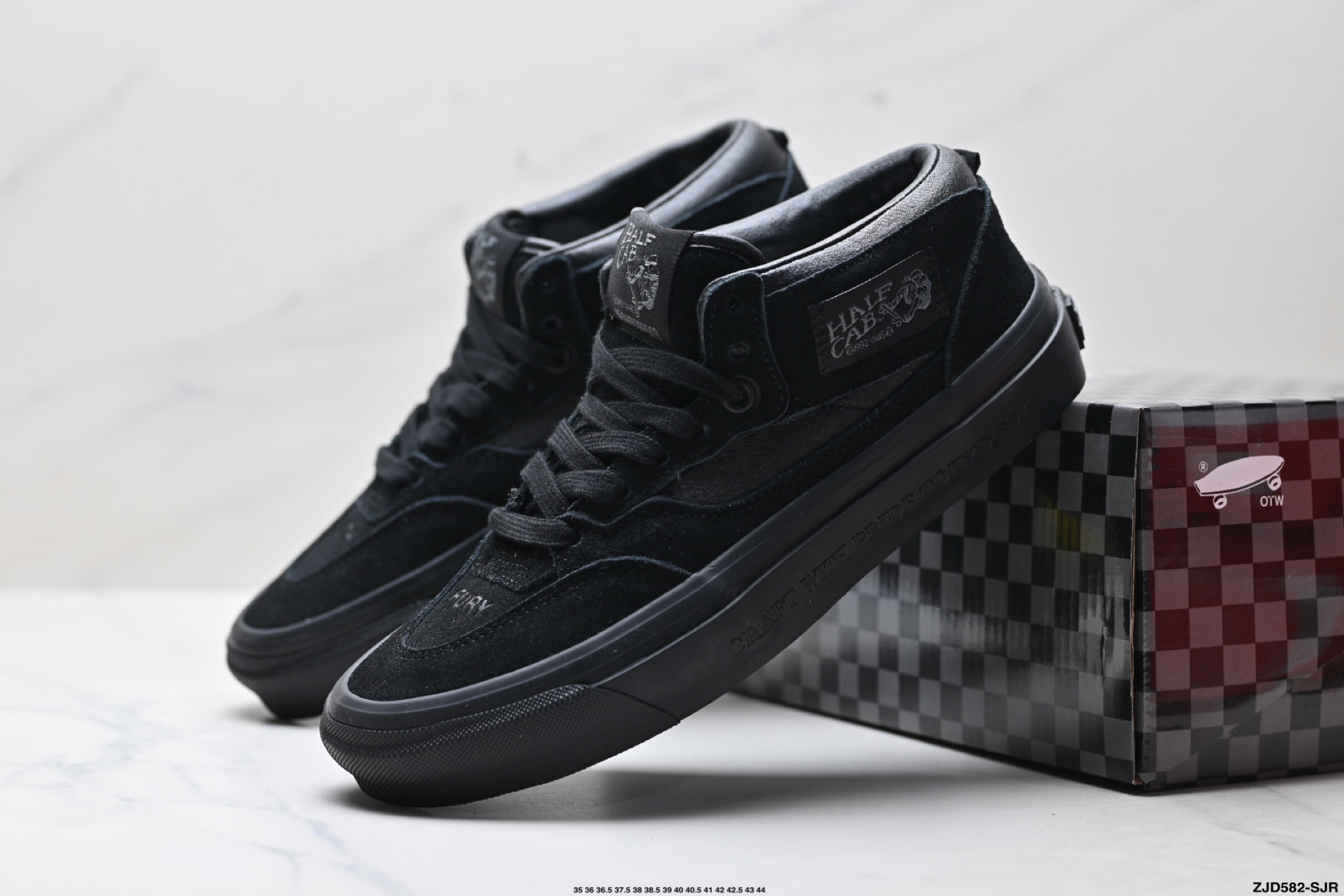 Vans Half Cab 33: Zapatos Unisex de Media Caña, Ligeros y Resistentes 9 i1755533675194 7933 0 7