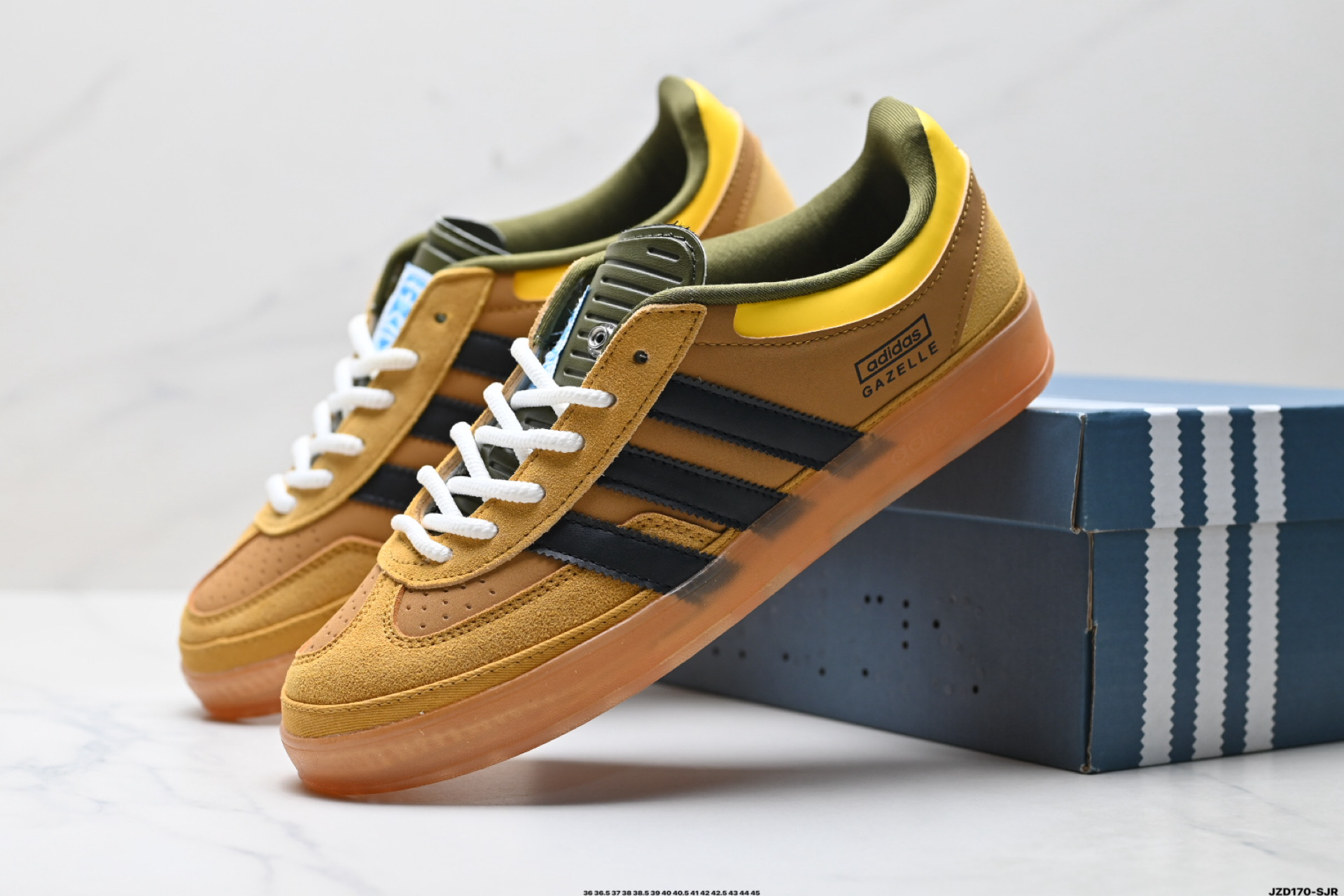 Bad Bunny x Adidas Originals Gazelle INdoor 三叶草休闲防滑耐磨低帮板鞋 IF9730