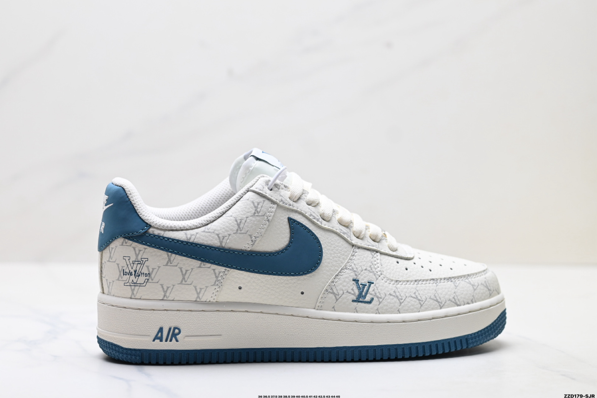 260 NIKE AIR FORCE 1‘07 LV8 BZ6880-105