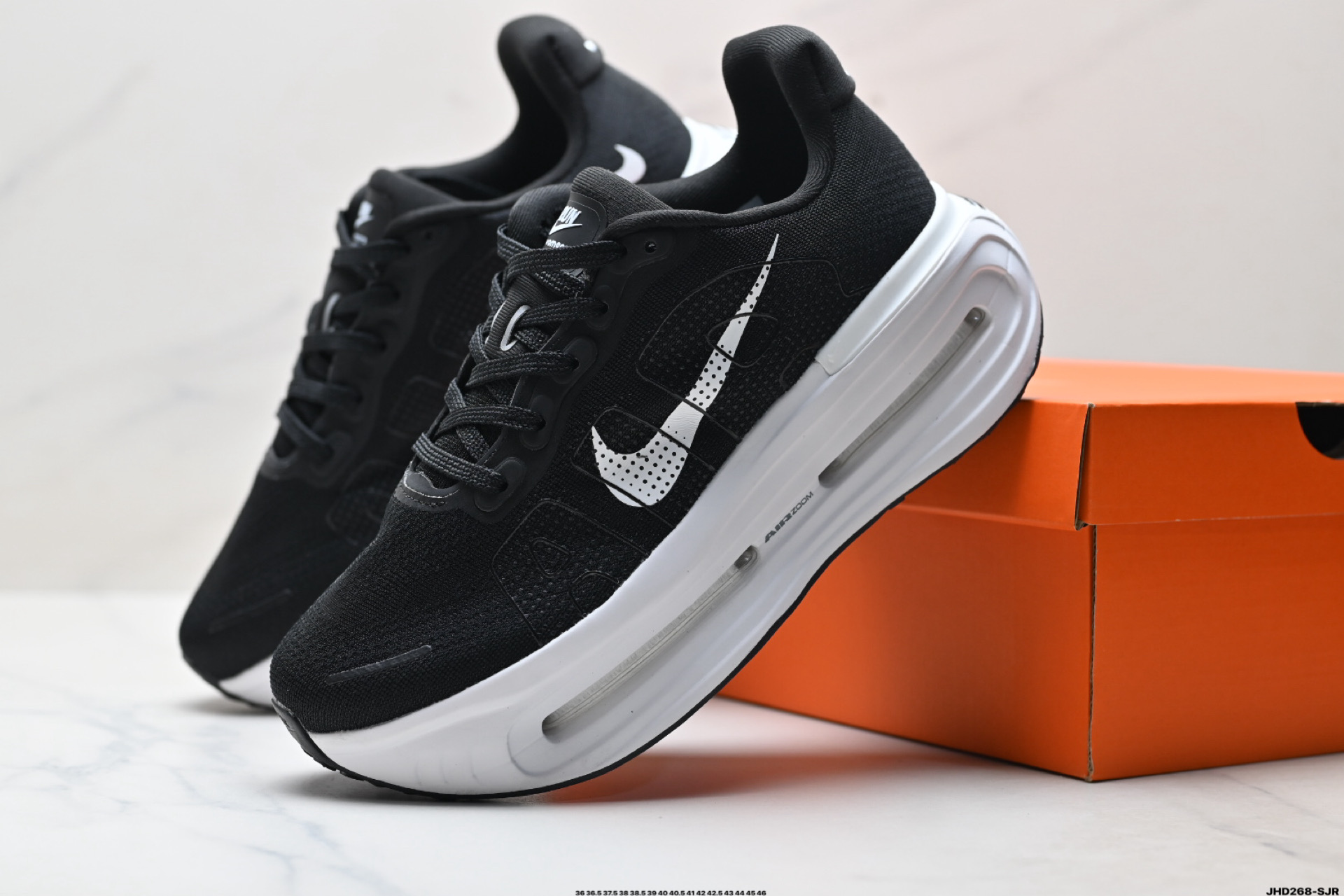 Nike VOMERO PREMIUM 耐克 舒适减震防滑 低帮跑步鞋 全掌ReactX泡绵中底 HQ2050-302