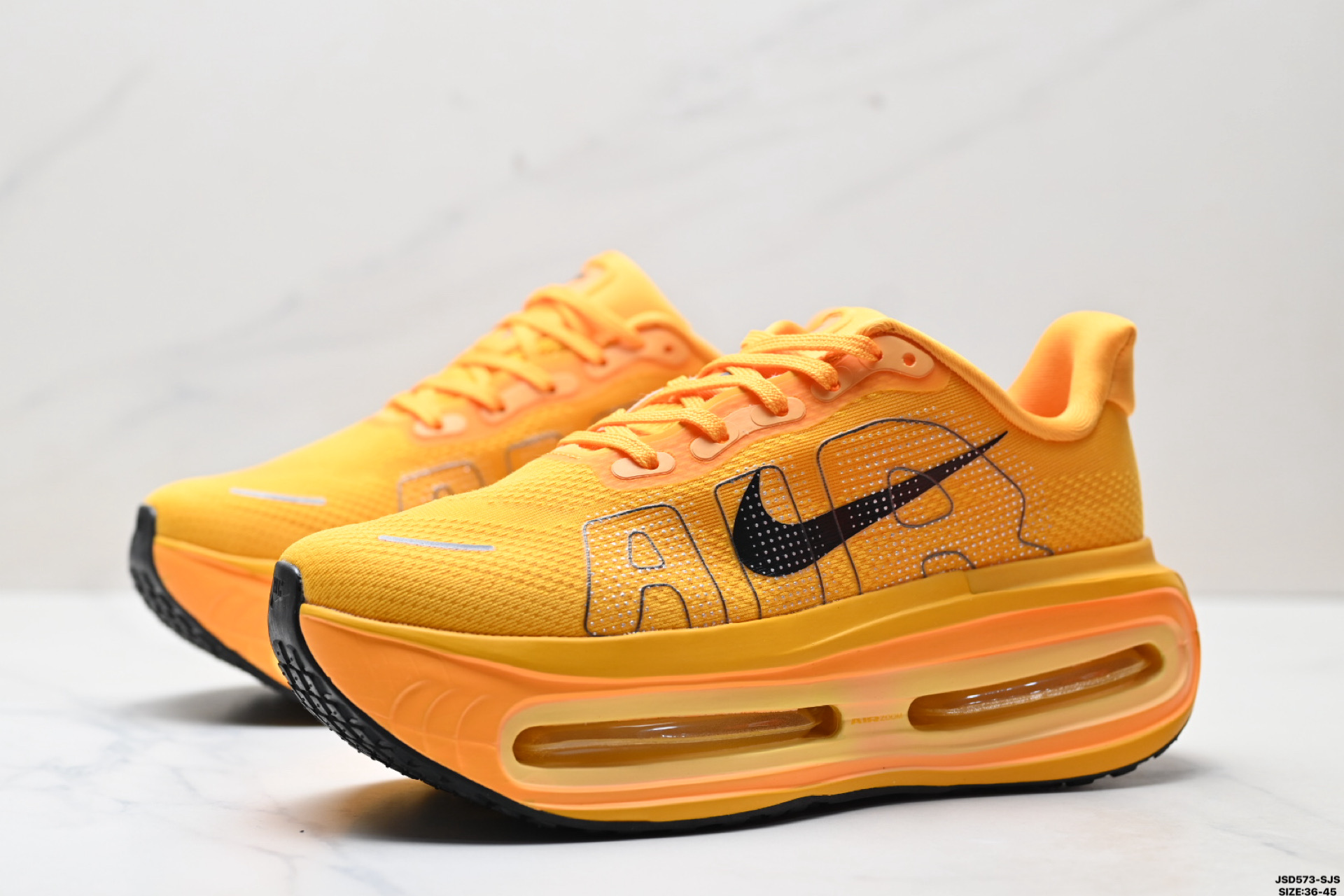 Nike VOMERO PREMIUM 耐克 舒适减震防滑 低帮跑步鞋 全掌ReactX泡绵中底 FN8453-017