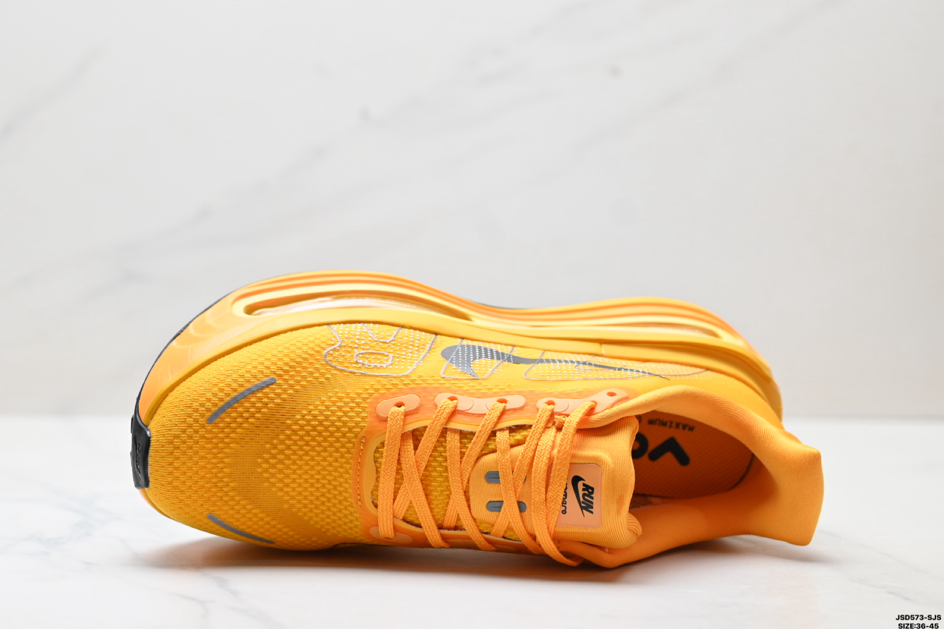 Nike VOMERO PREMIUM 耐克 舒适减震防滑 低帮跑步鞋 全掌ReactX泡绵中底 FN8453-017