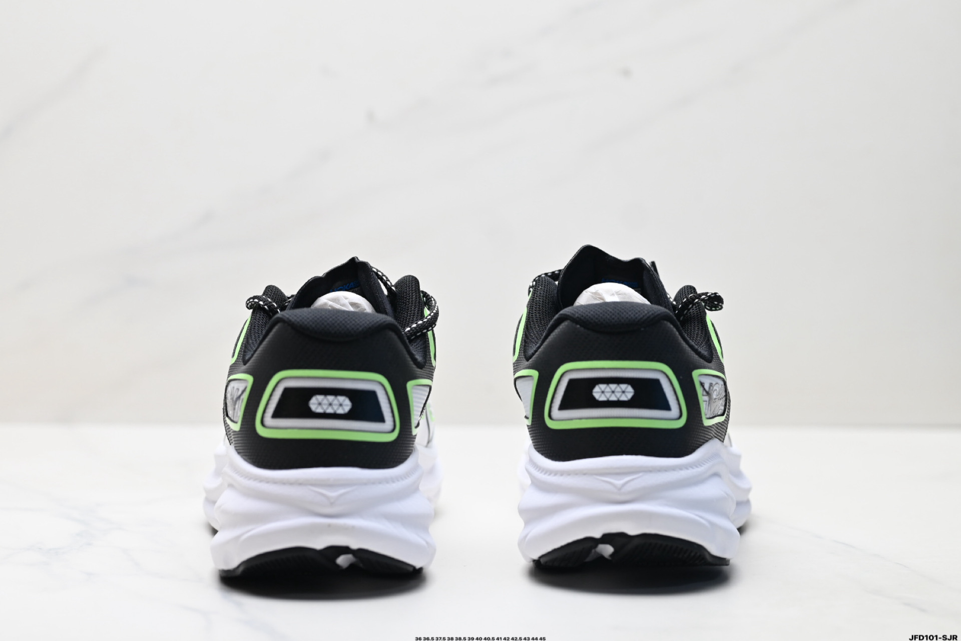 HOKA M CLIFTON ONE9 轻量低帮户外越野跑鞋 户外山脉越野轻量运动跑鞋 1155370