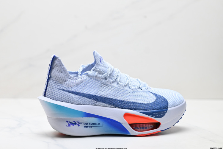 Nike Air Zoom Alphafly NEXT% 3 Proto - ביצועים מוגברים לריצות ארוכות 1 Nike Air Zoom Alphafly NEXT% 3 Proto – ביצועים מוגברים לריצות ארוכות