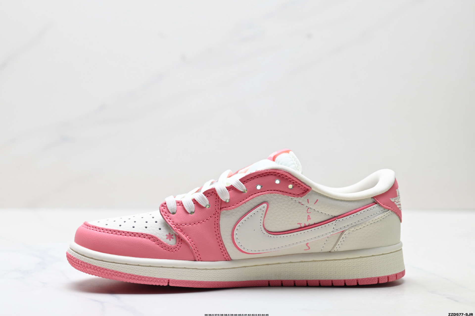 Nike Air Jordan 1 x Travis Scott AJ1倒勾 乔一倒钩 ‘DIY’定制 耐克 低帮文化篮球鞋 XB1979-020