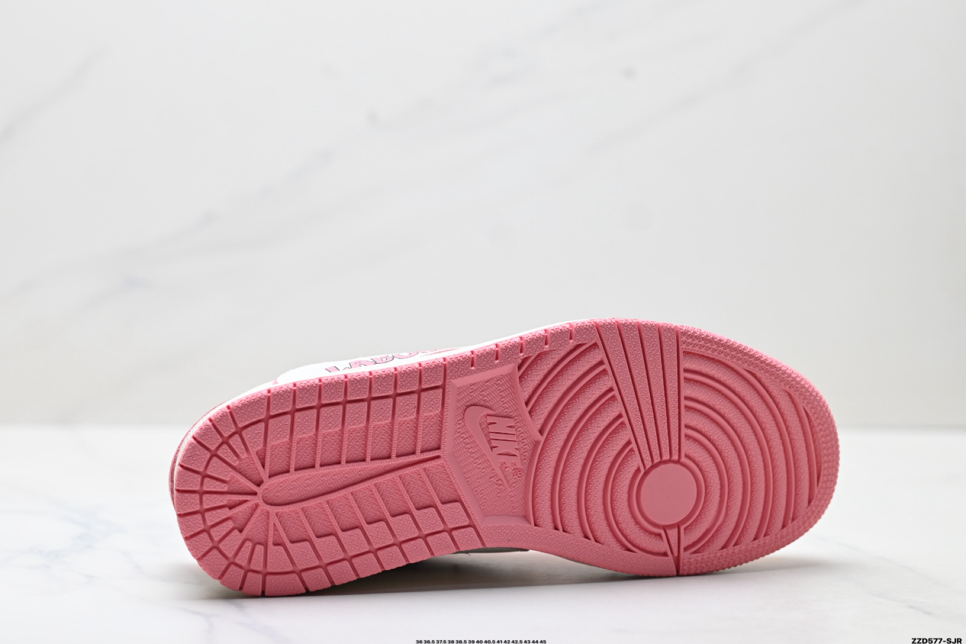 Nike Air Jordan 1 x Travis Scott AJ1倒勾 乔一倒钩 ‘DIY’定制 耐克 低帮文化篮球鞋 XB1979-020