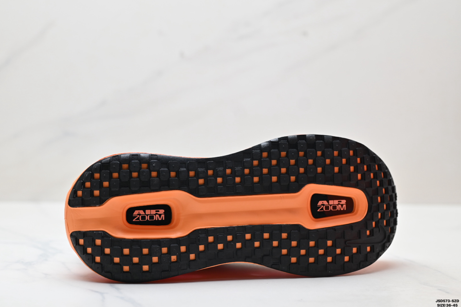 Nike VOMERO PREMIUM 耐克 舒适减震防滑 低帮跑步鞋 FN8453-018