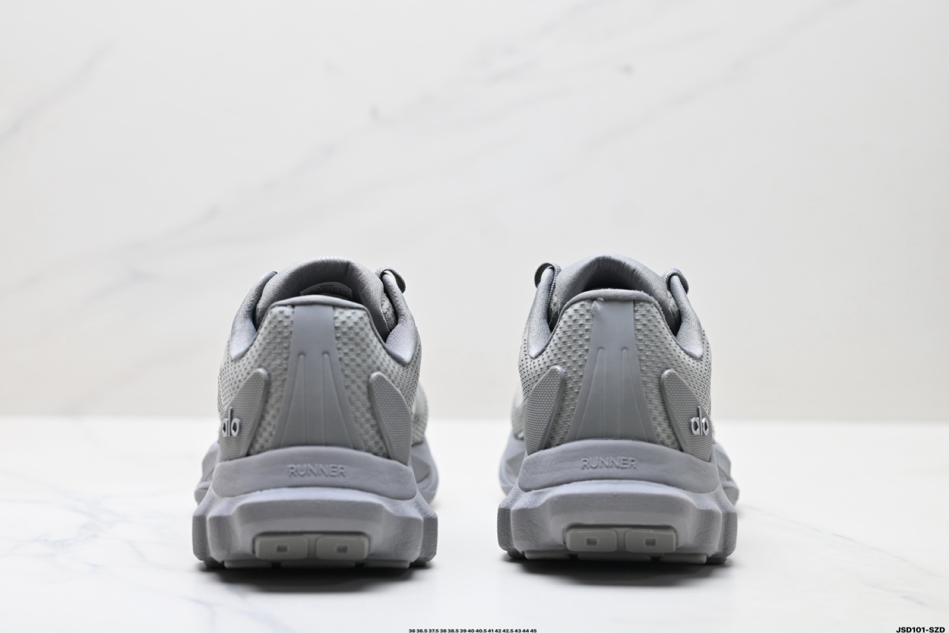 Alo Yoga Runner: Comodidad, Estilo y Rendimiento en Cada Paso 7 i1755620318388 8307 0 5