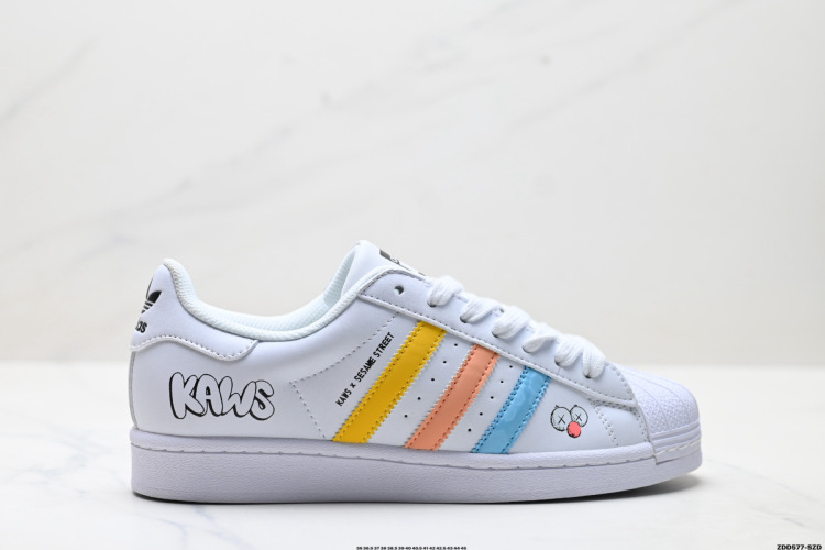 Adidas Originals Superstar KAWS x Sesame Street - נעלי סניקרס קלאסיות 1 Adidas Originals Superstar KAWS x Sesame Street – נעלי סניקרס קלאסיות