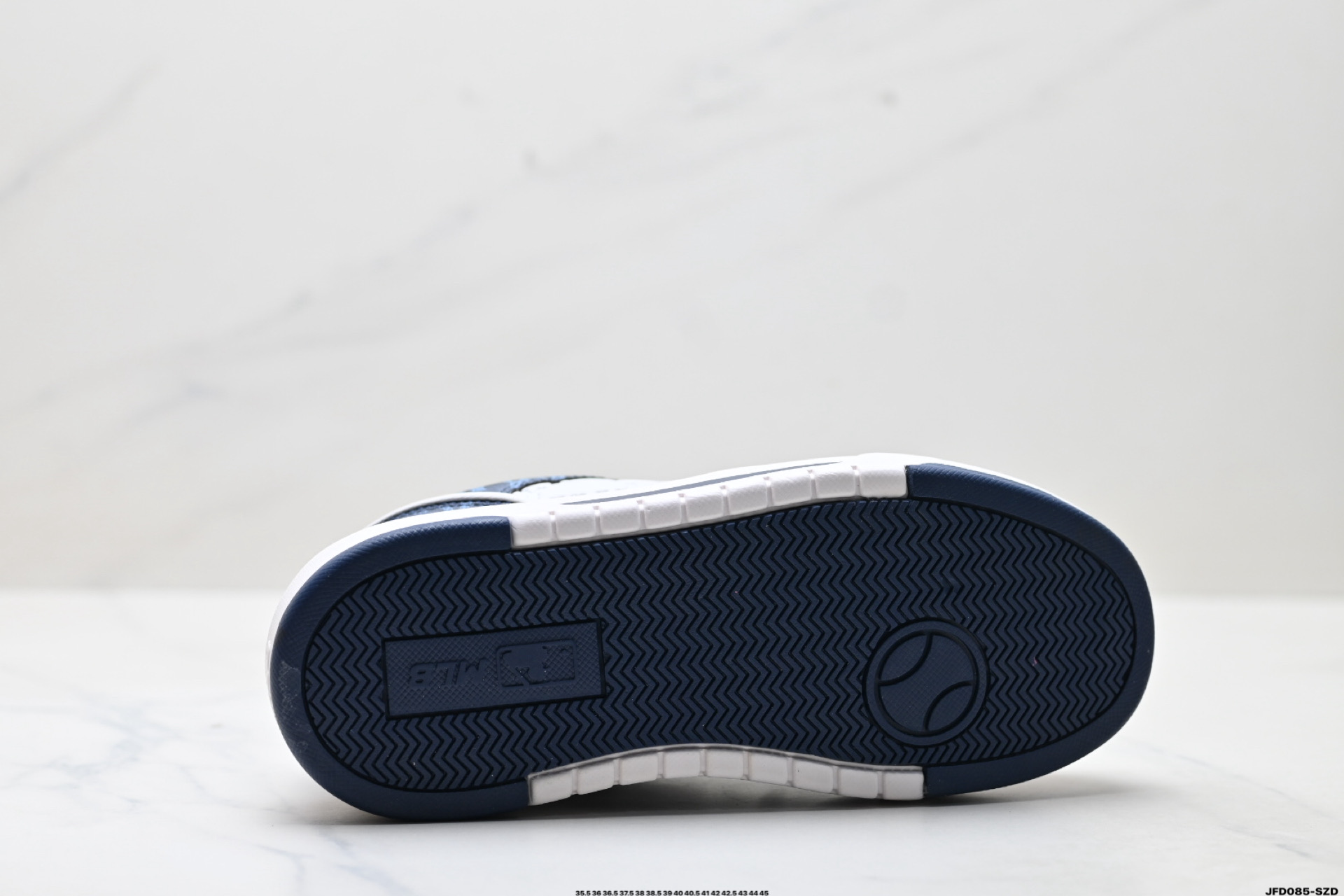 MLB Chunky Liner Denim: Zapatillas casuales, cómodas y con estilo 10 i1755621743882 3188 0 8
