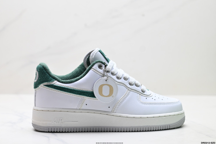 Nike Air Force 1 '07: Comodidad y Estilo Urbano en Cada Paso 25 Nike Air Force 1 ’07: Comodidad y Estilo Urbano en Cada Paso