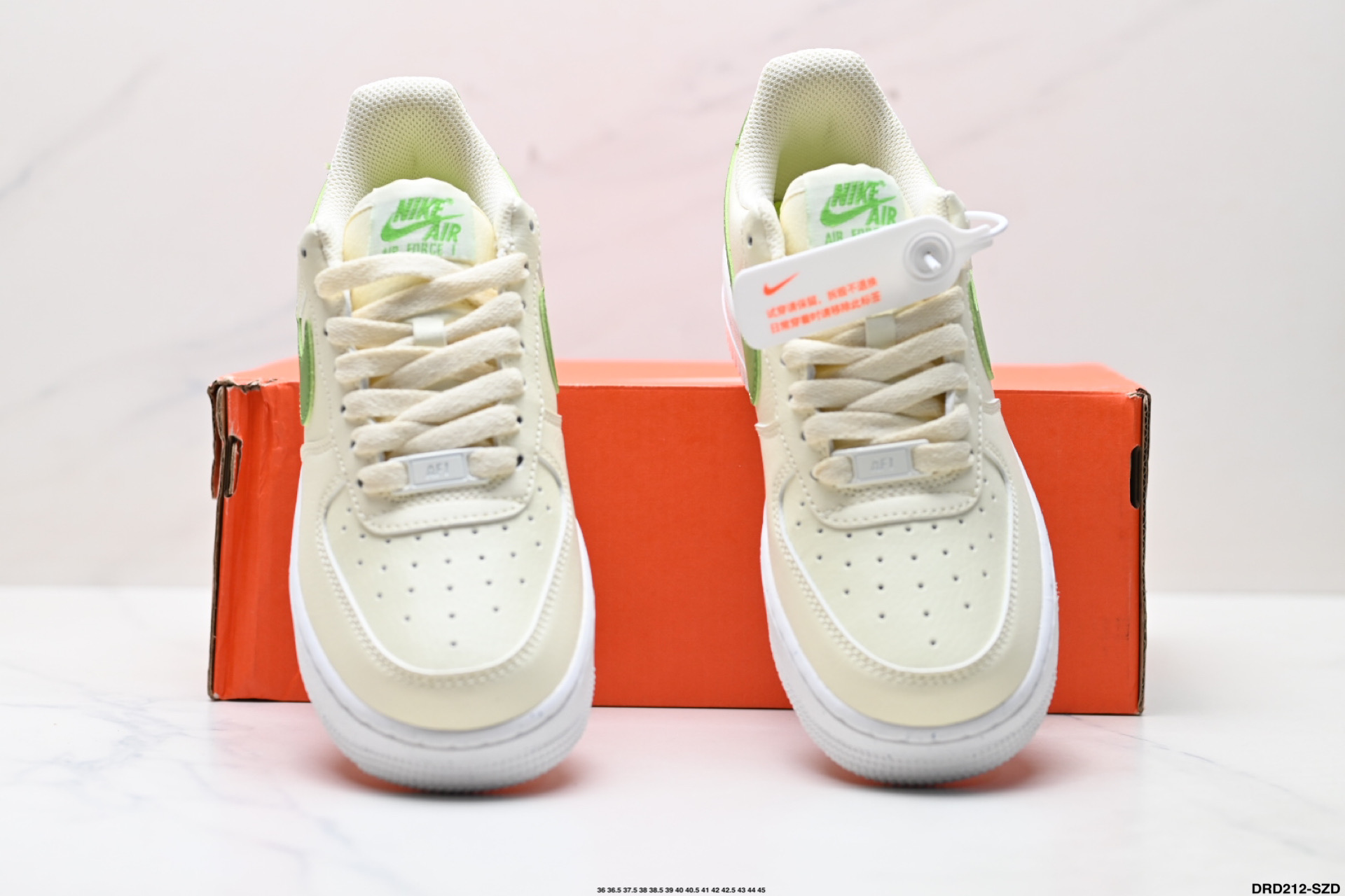 Nike Air Force 1 '07: Comodidad y estilo icónico para tu día a día 8 i1755621862003 904 0 6