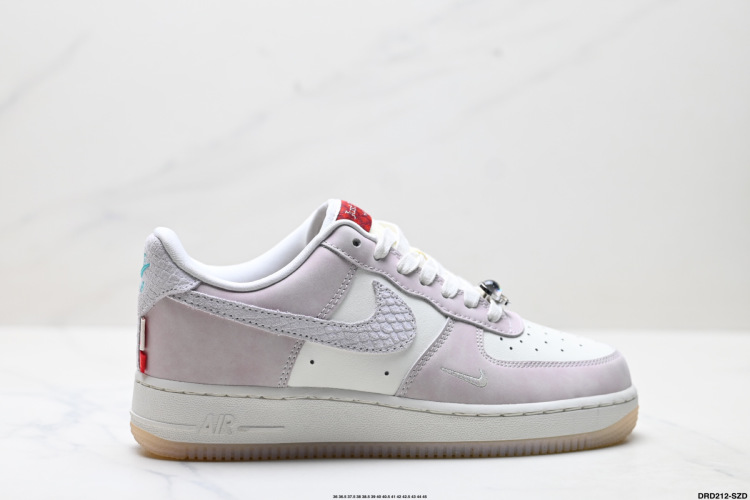 Nike Air Force 1 '07 Low-Top Sneakers - Versatile & Comfortable 1 Nike Air Force 1 ’07 Low-Top Sneakers – Versatile & Comfortable