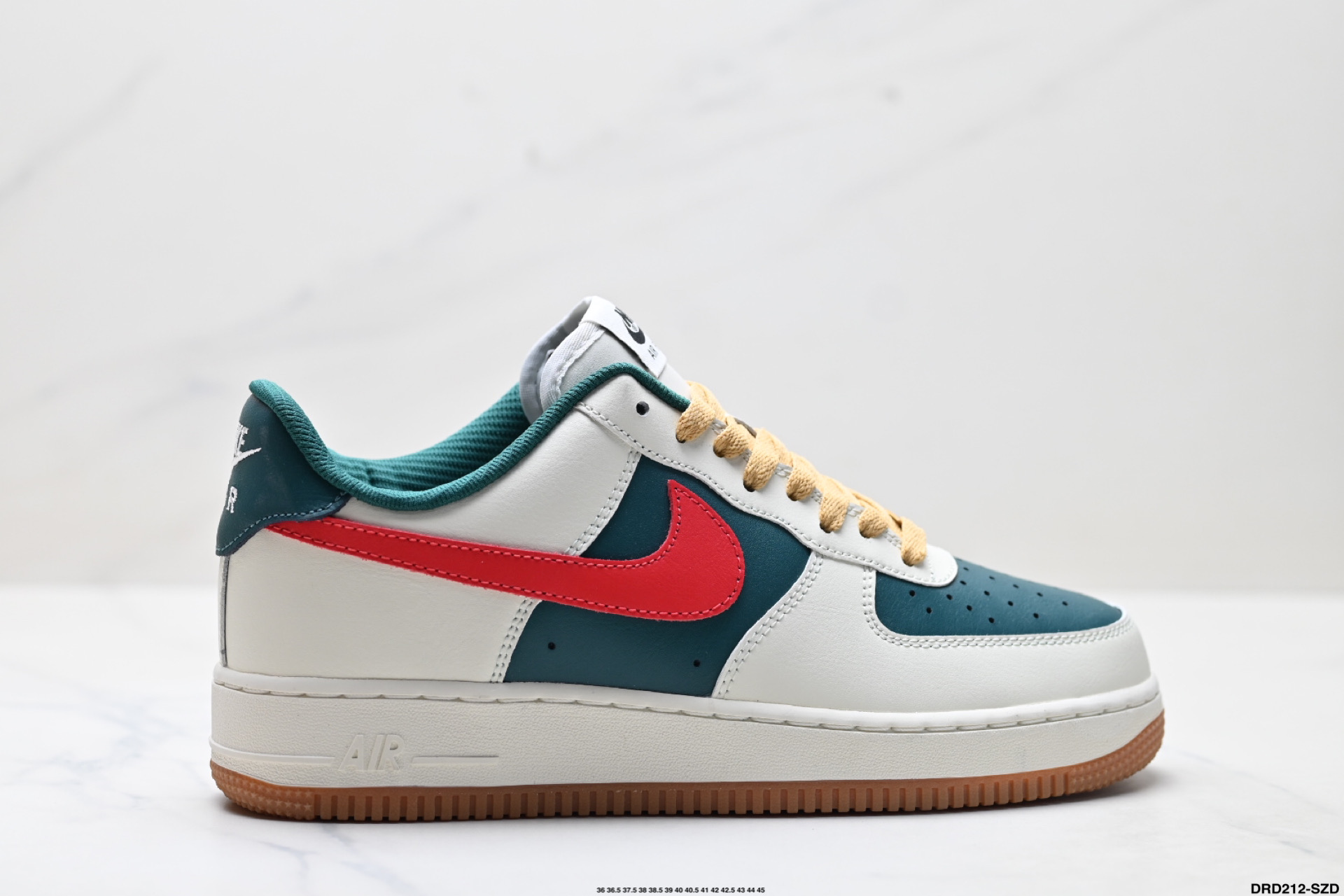 Nike Air Force 1 '07: Comodidad y Estilo Urbano en Cada Paso 7 i1755621922684 3942 0 5