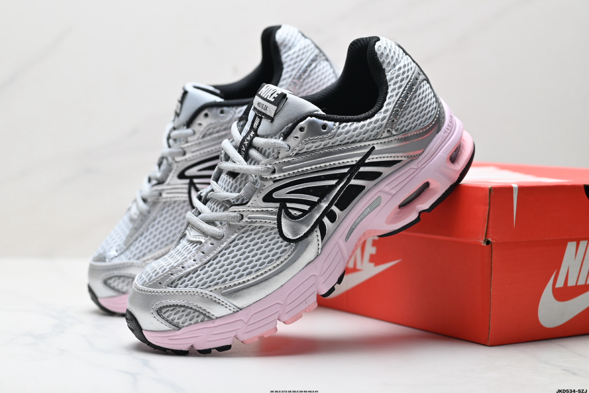 Nike Air Max Moto 2K 耐克 百搭舒适耐磨 低帮跑步鞋 HQ2056-007