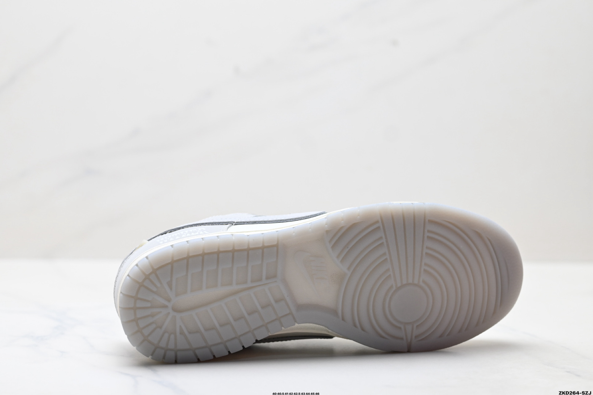 Nike Dunk Low Retro ‘DIY高端定制’耐克 低帮休闲运动板鞋 GW0414-023