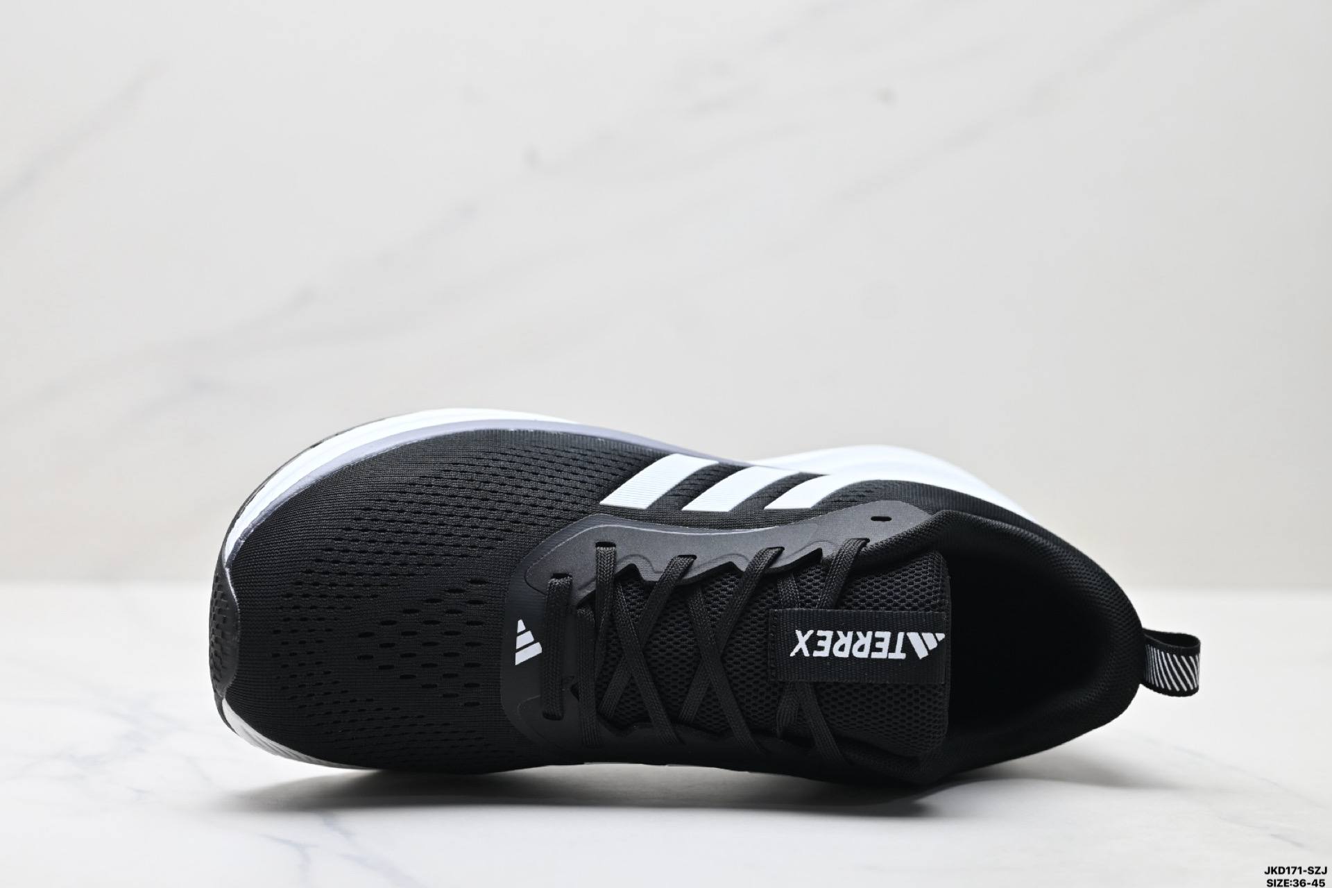 Adidas TERREX GORE-TEX 阿迪达斯 系带缓震轻质舒适百搭运动鞋 D68972