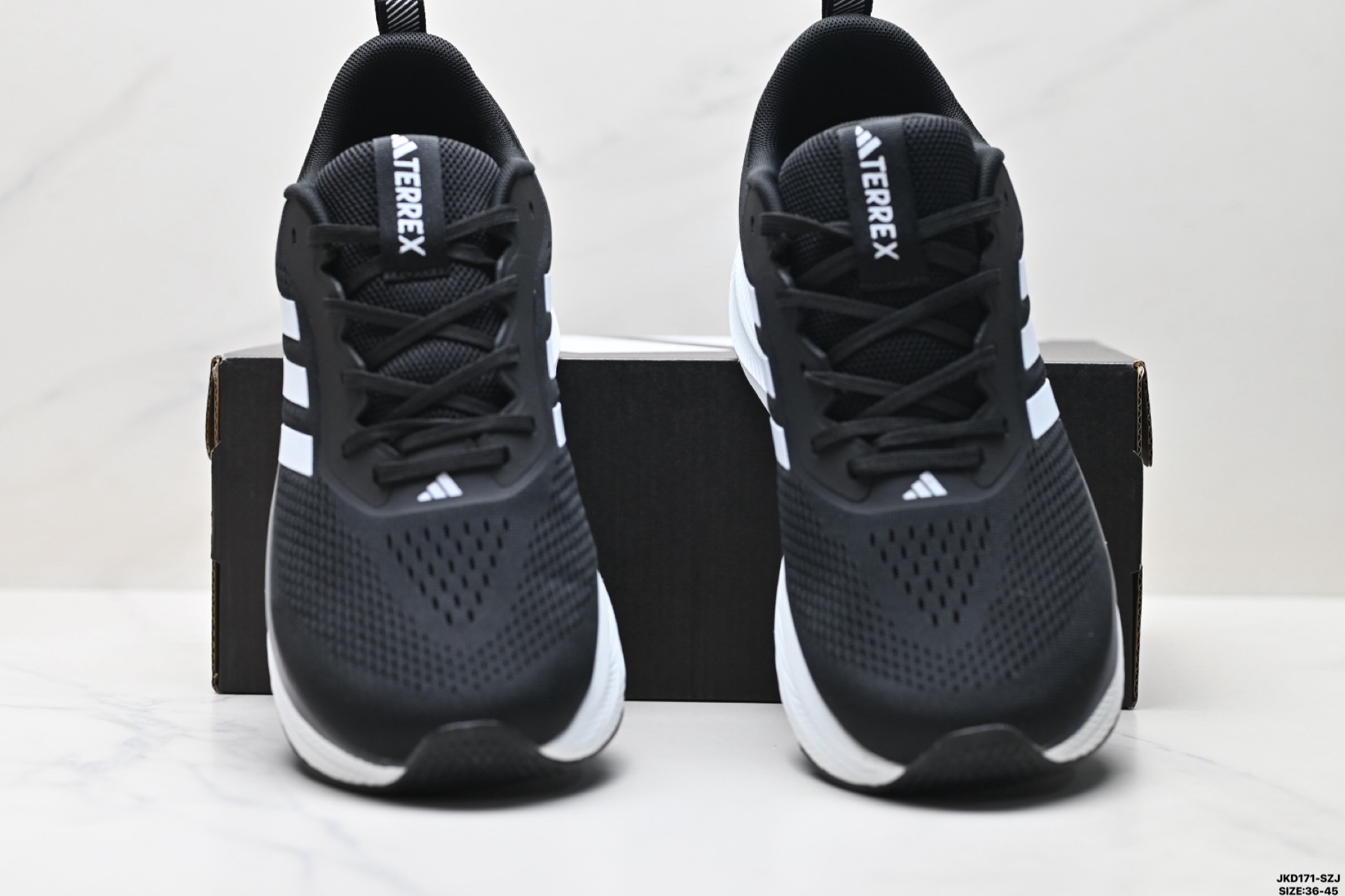 Adidas TERREX GORE-TEX 阿迪达斯 系带缓震轻质舒适百搭运动鞋 D68972