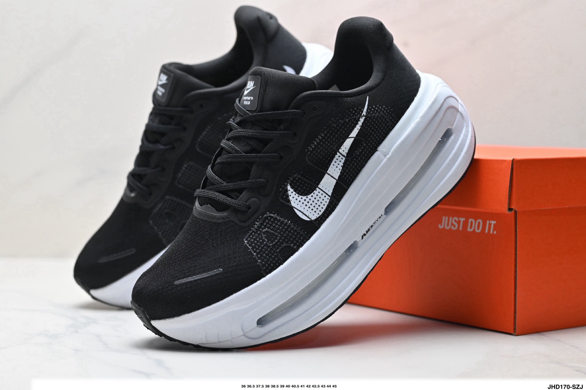 Nike VOMERO PREMIUM 耐克 舒适减震防滑 低帮跑步鞋 HQ2050-718